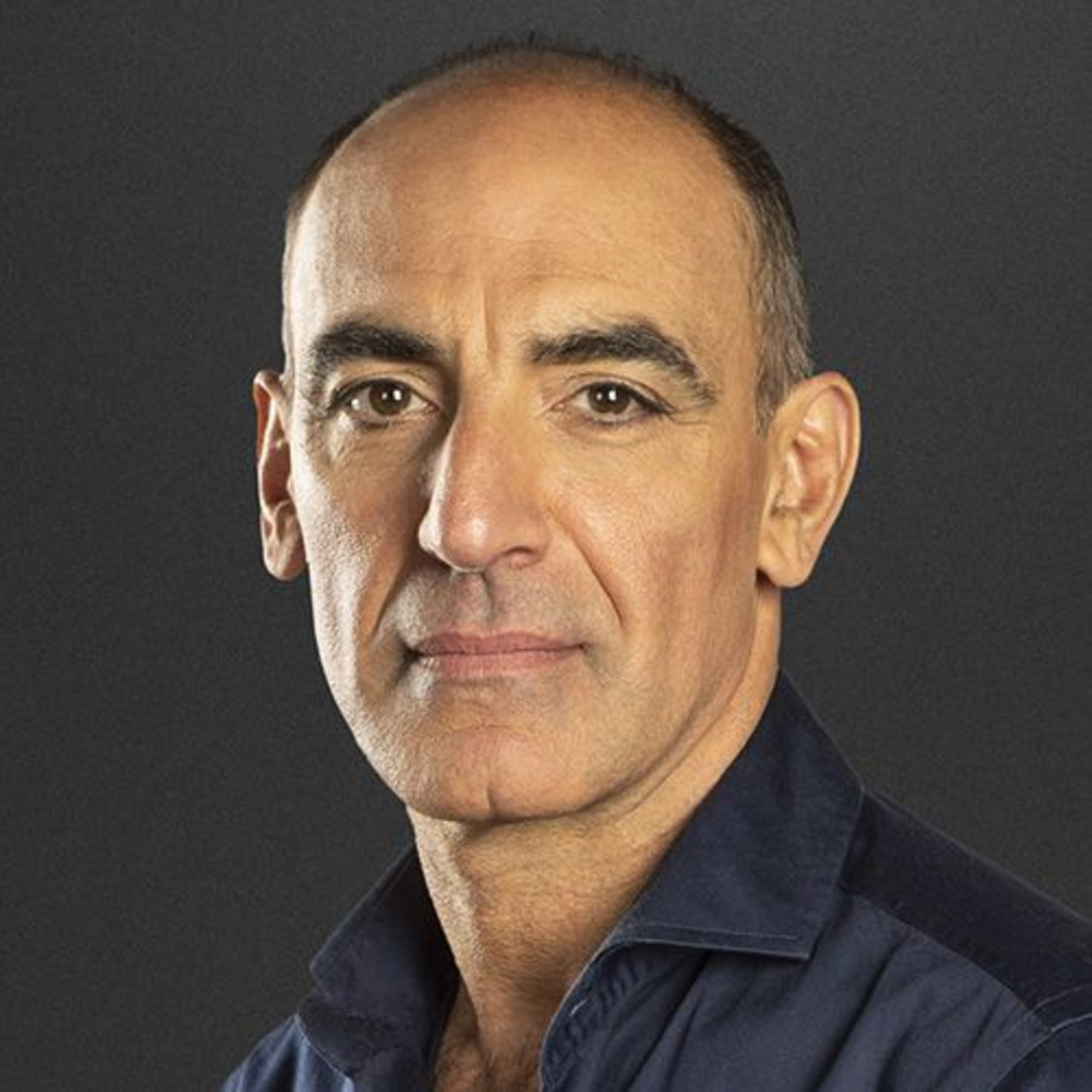 La tercera función de “El equilibrista” agotada en Tel Aviv, obra del actor Mauricio Dayub episode artwork