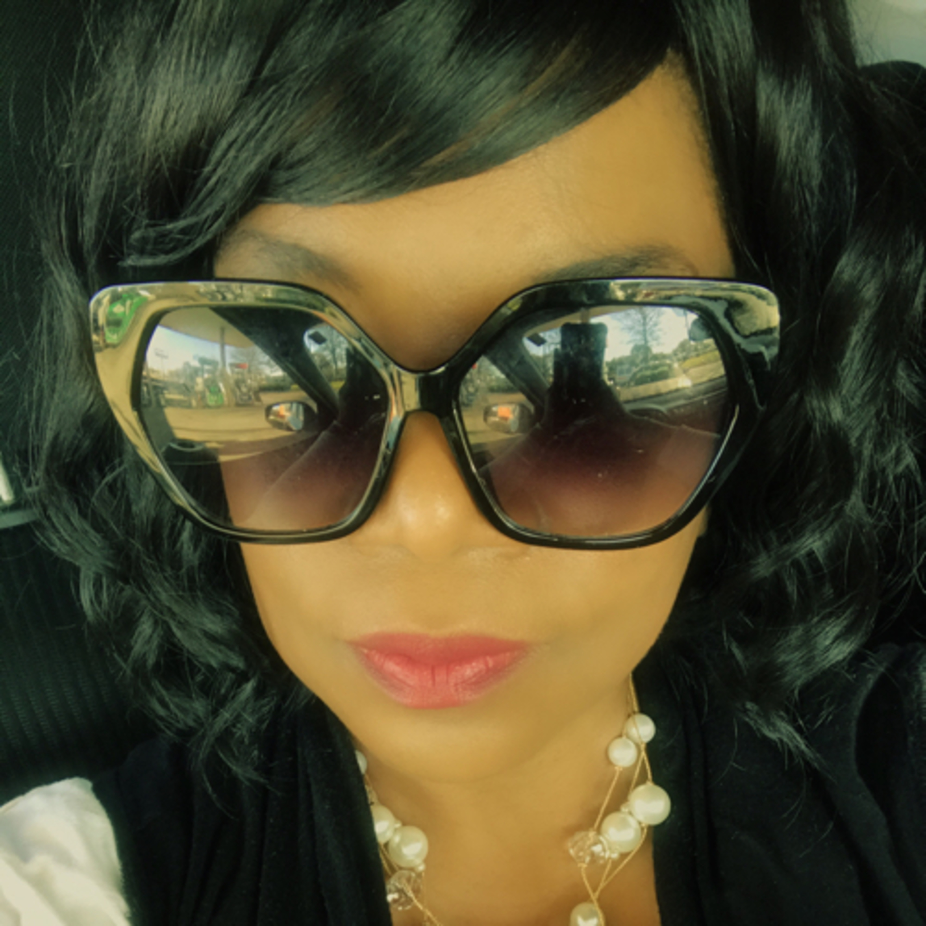Loretta McNary Live