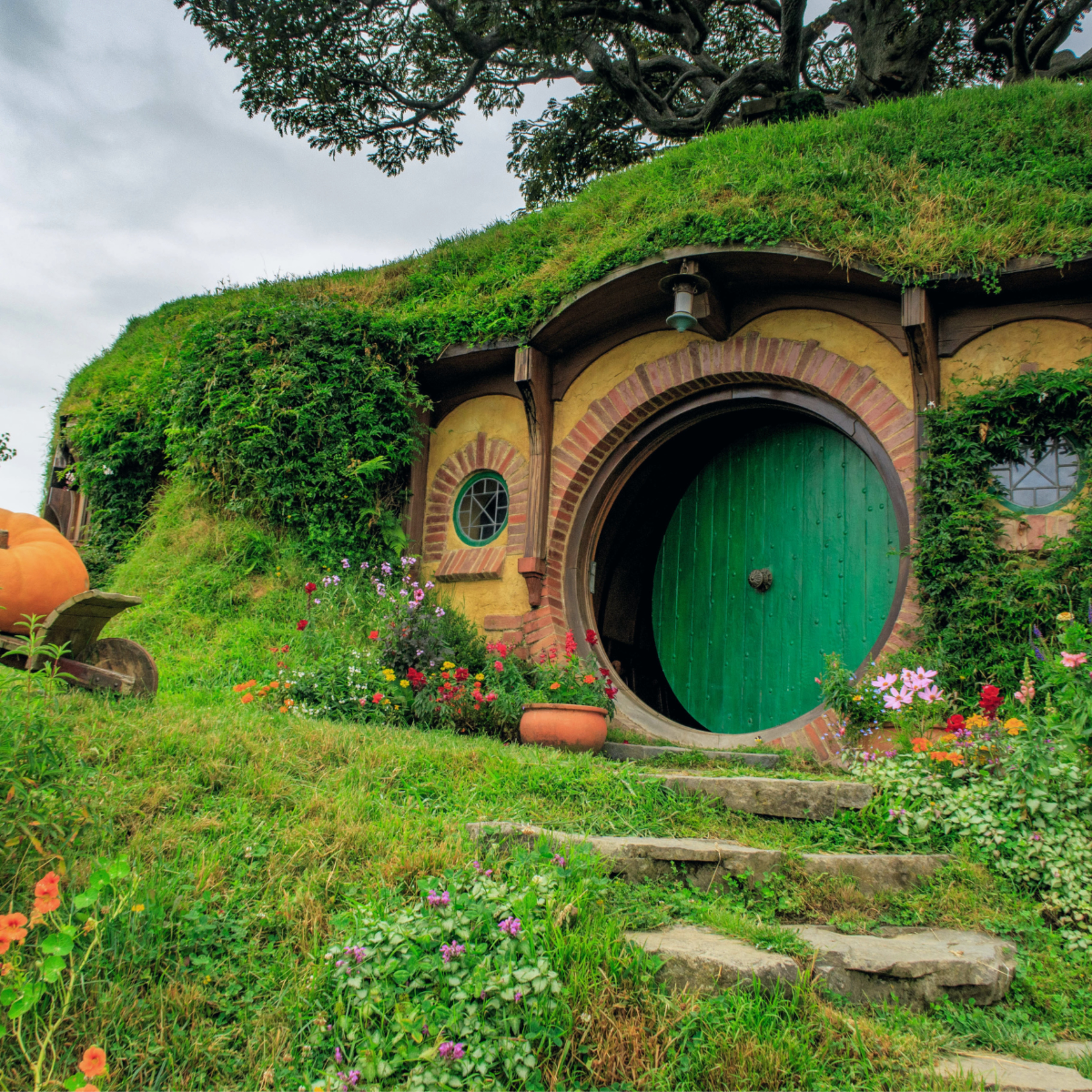 The Dragon and the Hobbit episode artwork