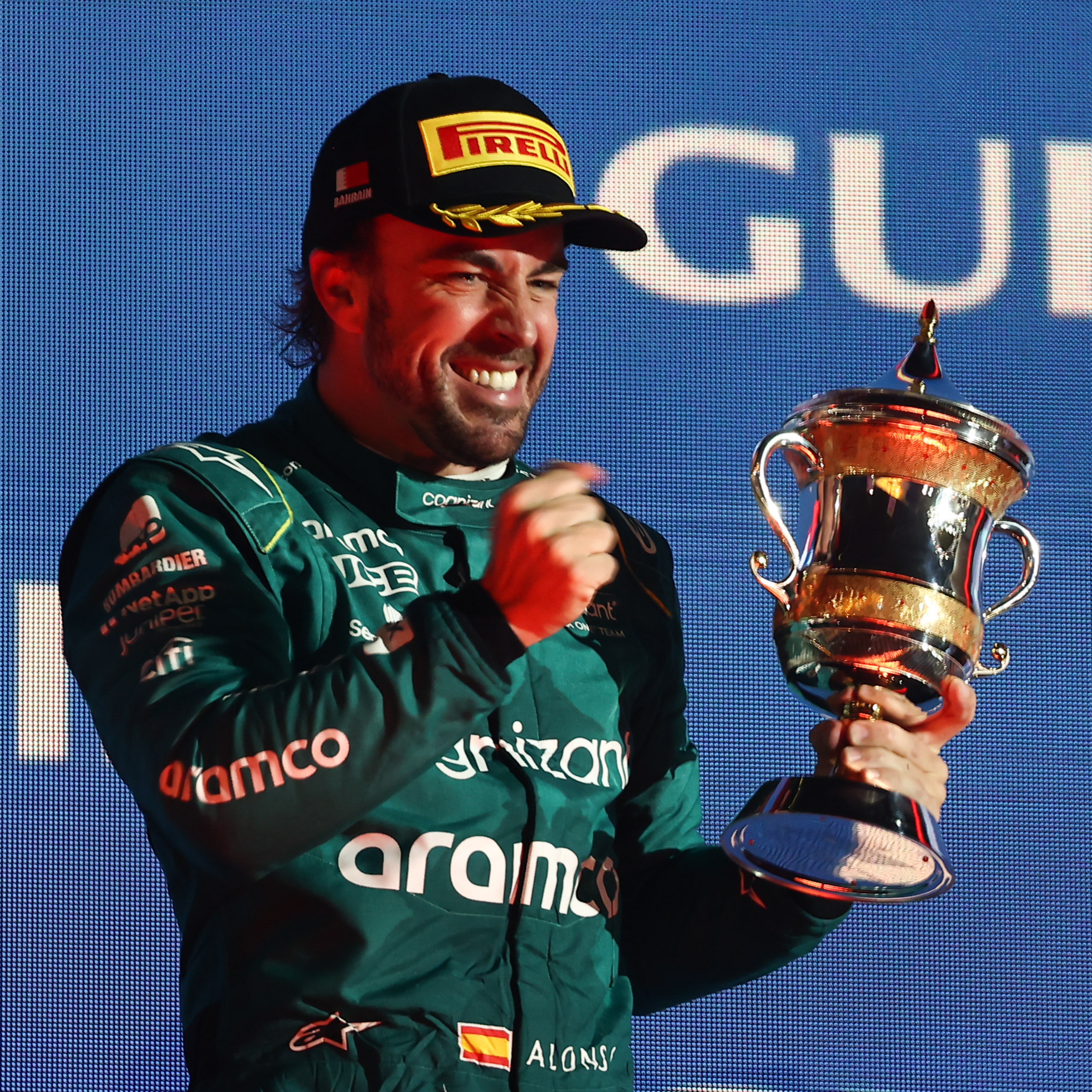 YES, BYE BYE - Alonso hrdinom Bahrajnu. Dotiahnu sa Ferrari s Mercedesom? | EisKing DEBRIEFING 1/23 episode artwork
