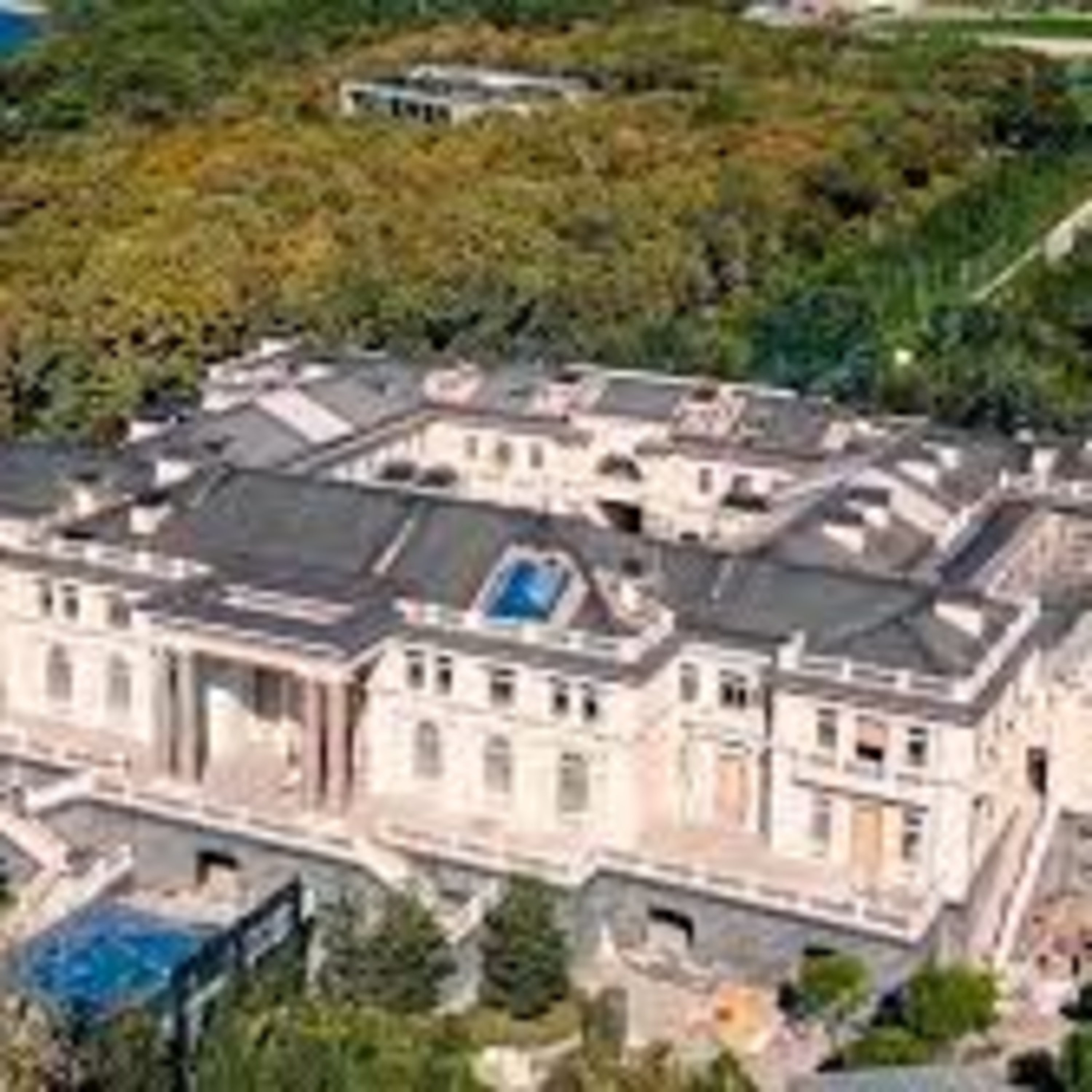 Observatório de Política Internacional - Anglo Taubaté