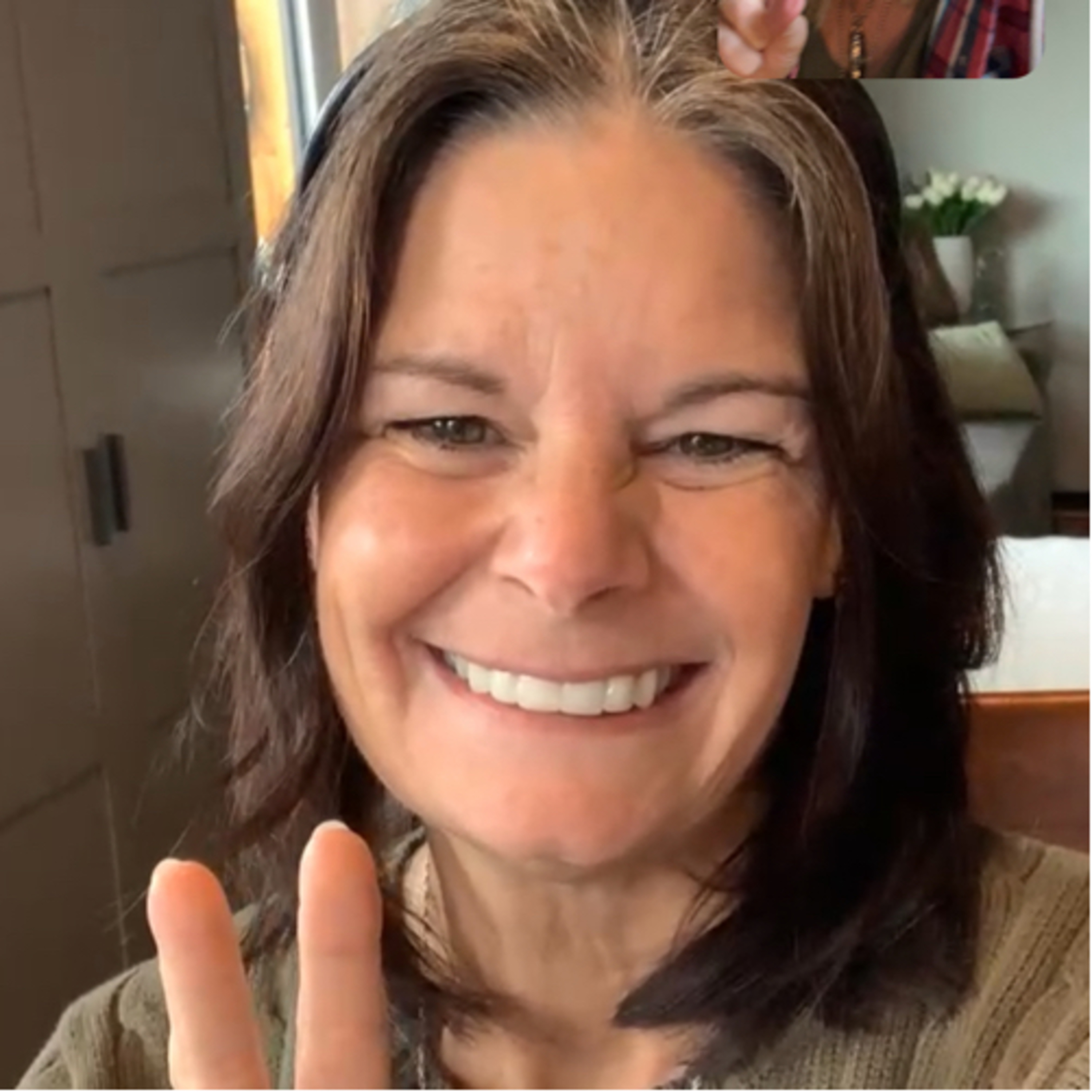 Moving Energy Tips with Estelle from Our Connected Souls (Co-Host). episode artwork