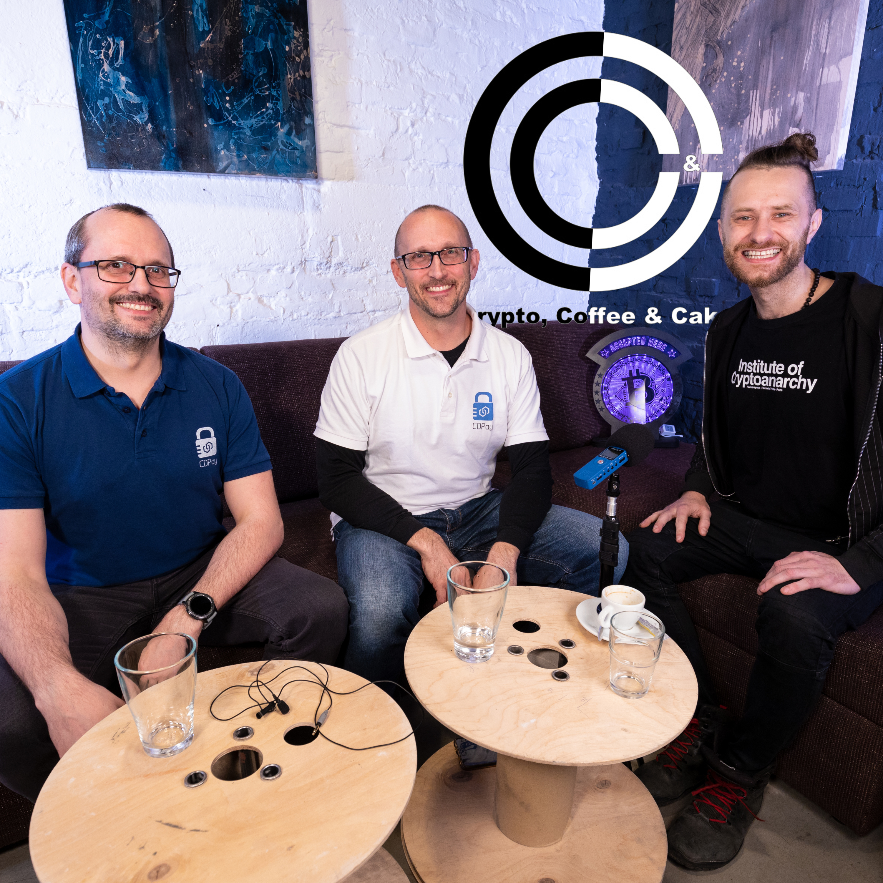 Martin a Peter Bešinovci: "Cashless society s Mastercard a VISA nie je to pravé orechové."