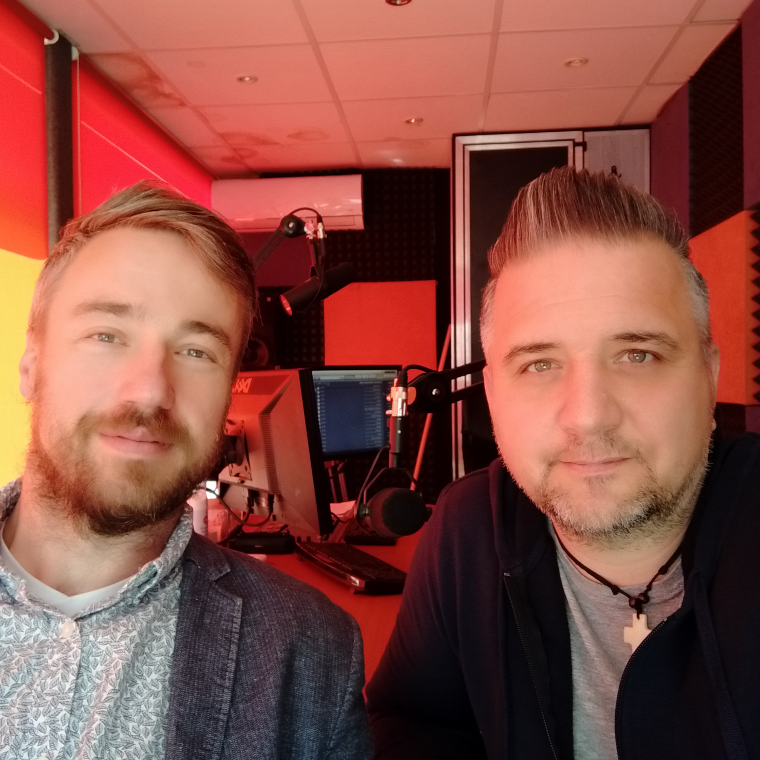 HITÉPÍTŐ BESZÉLGETÉSEK - KERESZTÉNY GONDOLATOK