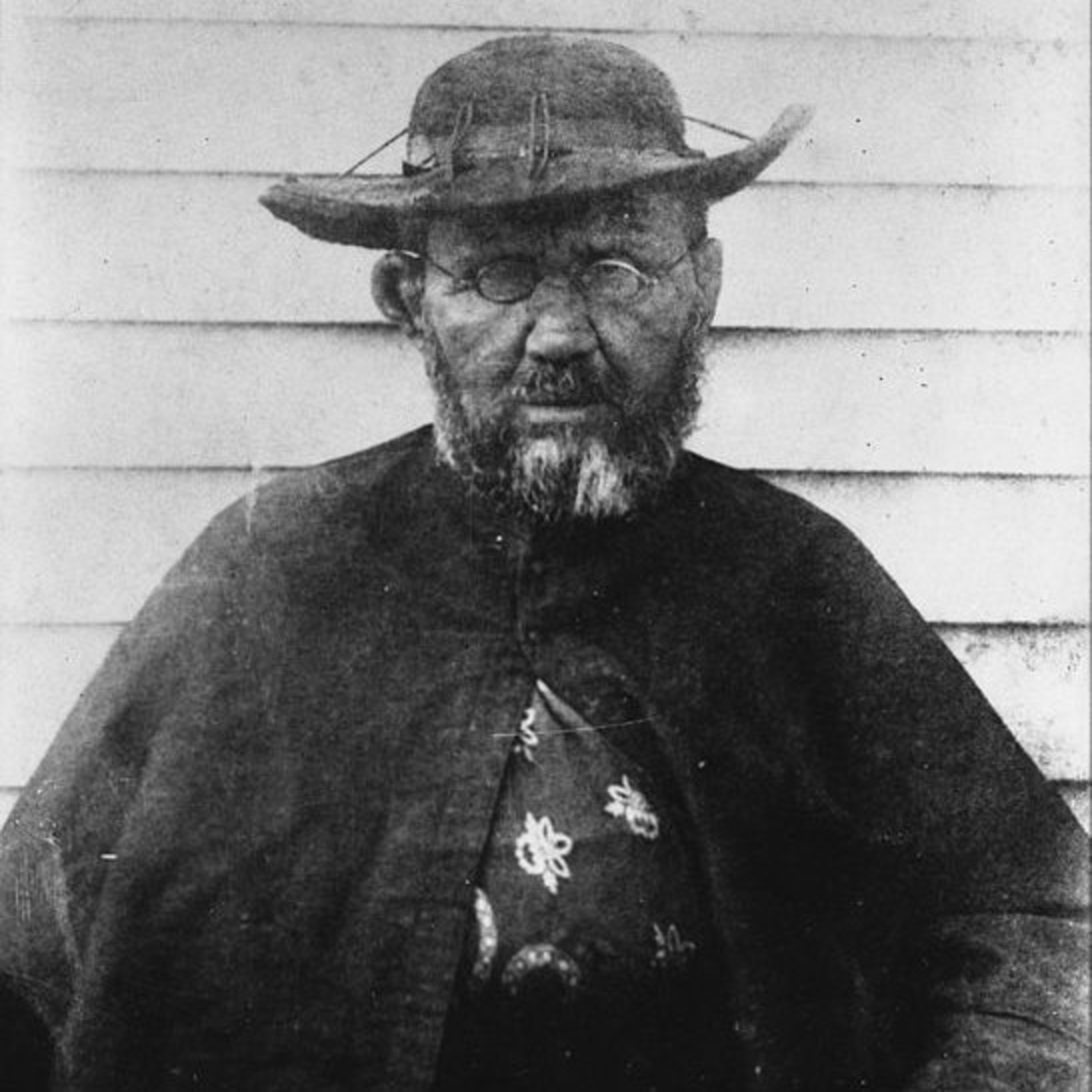 LA HUELLA DEL MISTERIO