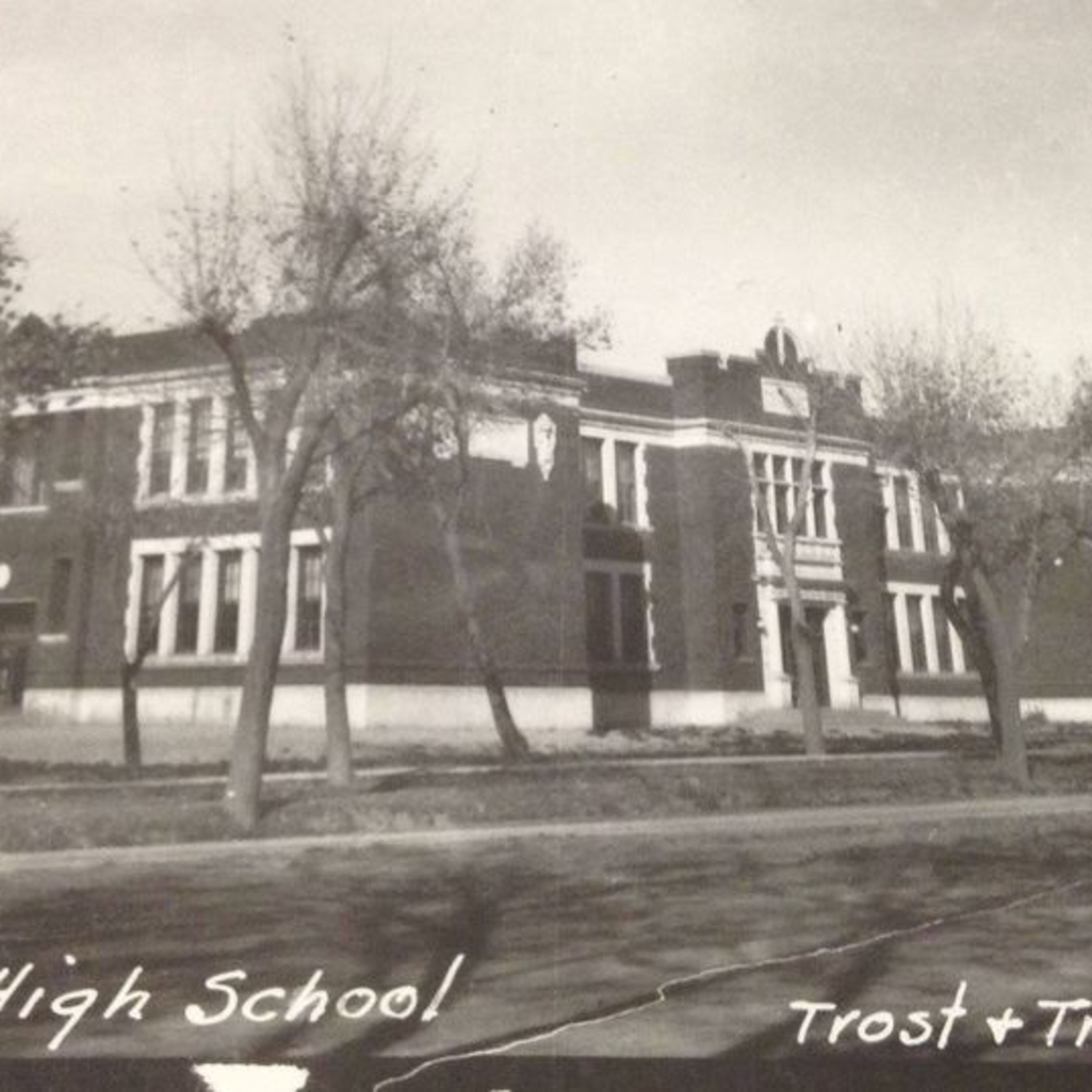 A History Lesson for Southern New Mexico – The creation of Interscholastic (Organized High School Sports) in the US and New Mexico and Alamogordo High School 1916 episode artwork