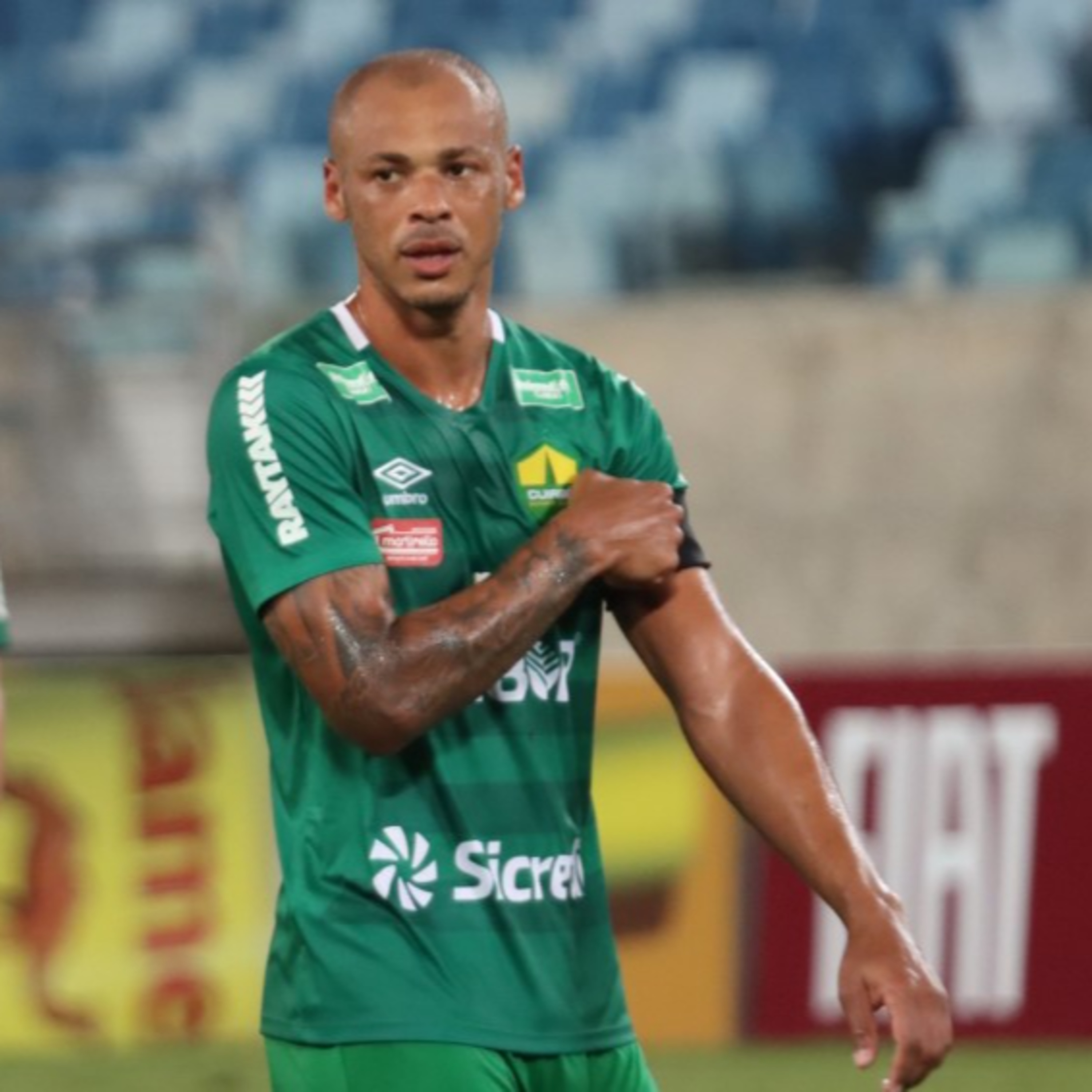 Jogando em casa Dourado