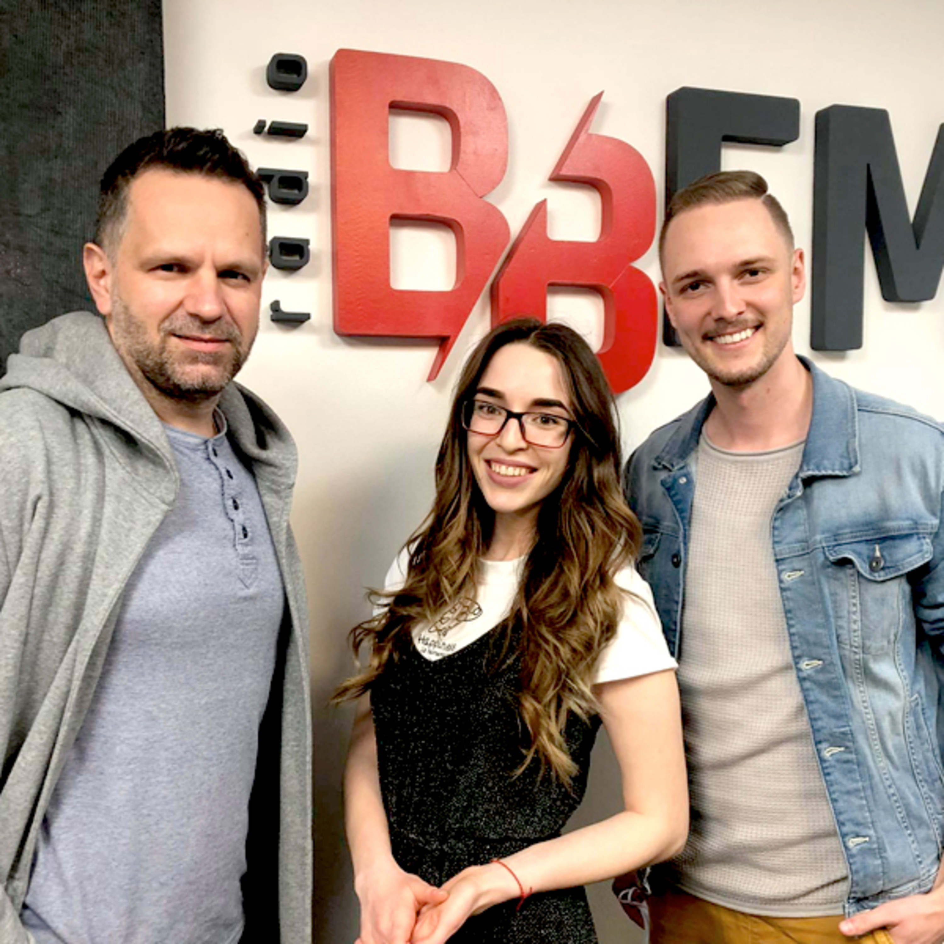 Martin Vetrák a Matej Vaník v BB FM rádiu odpremiérovali skladbu Anjelská