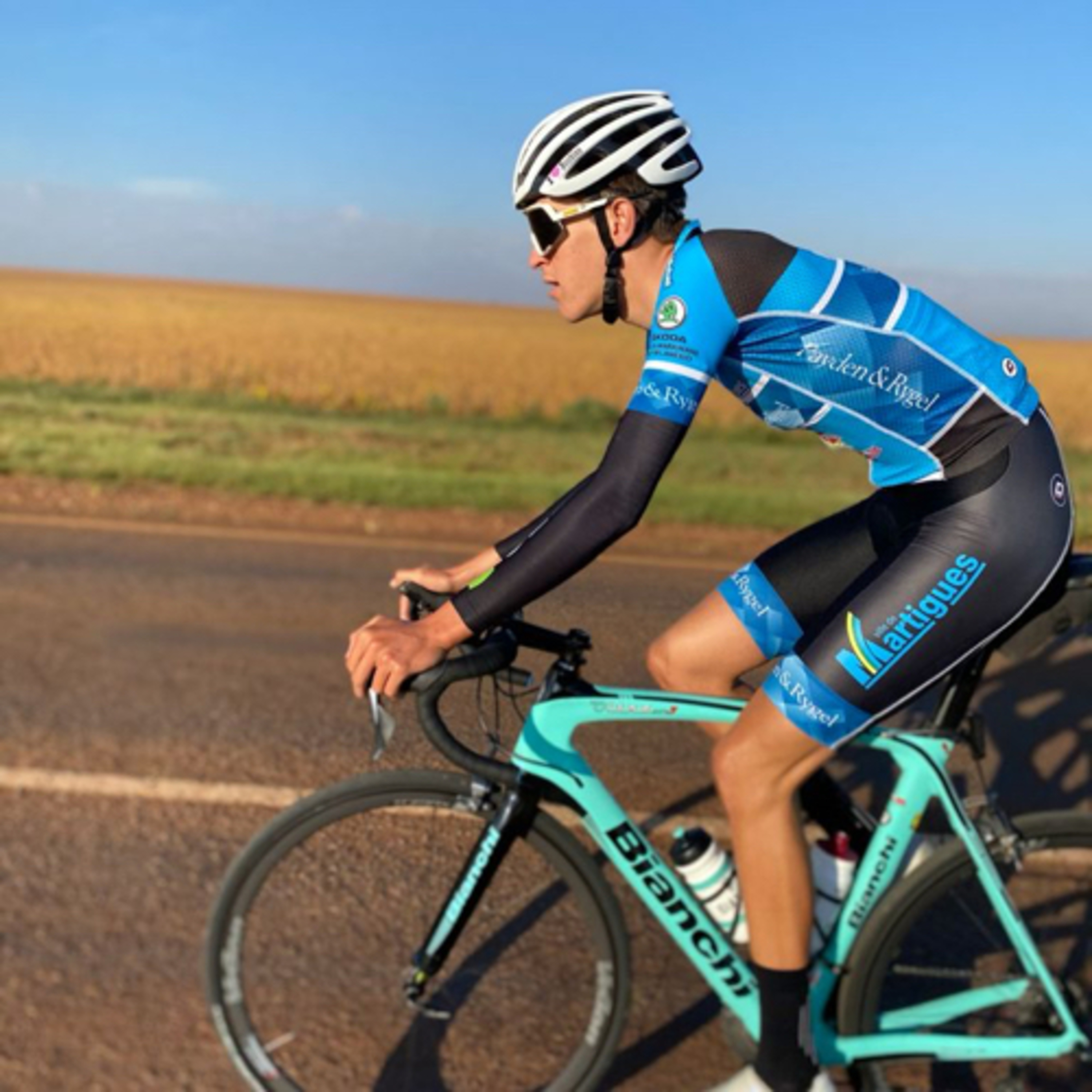 Episode 1 - With Christiaan Klopper, a cyclist all the way from South Africa.🚴🏼♂️🇿🇦