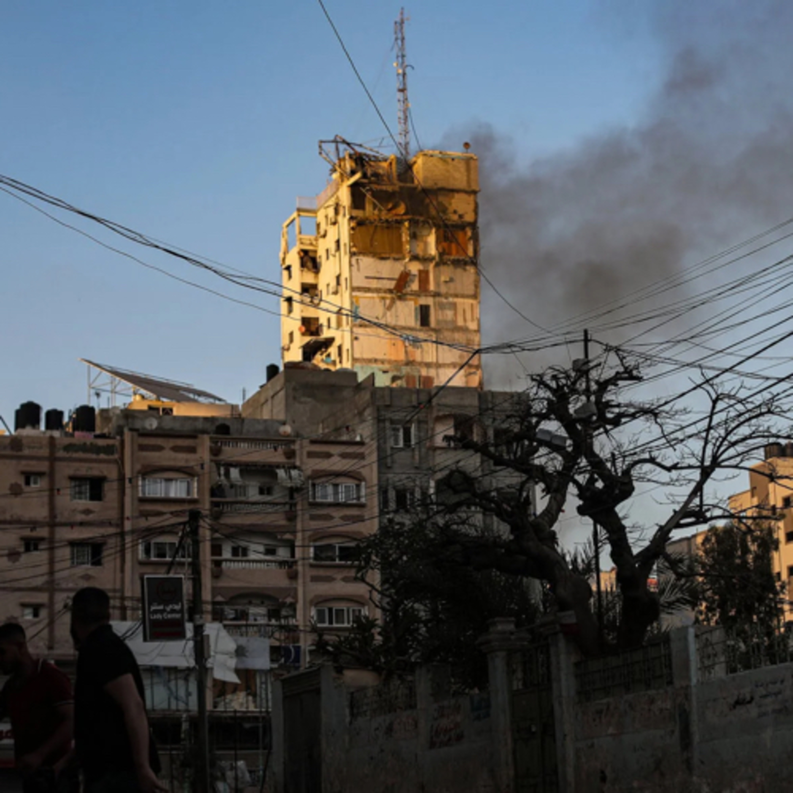 How Lies On Social Media are Misleading The Conflict Between Israel and Palestine episode artwork