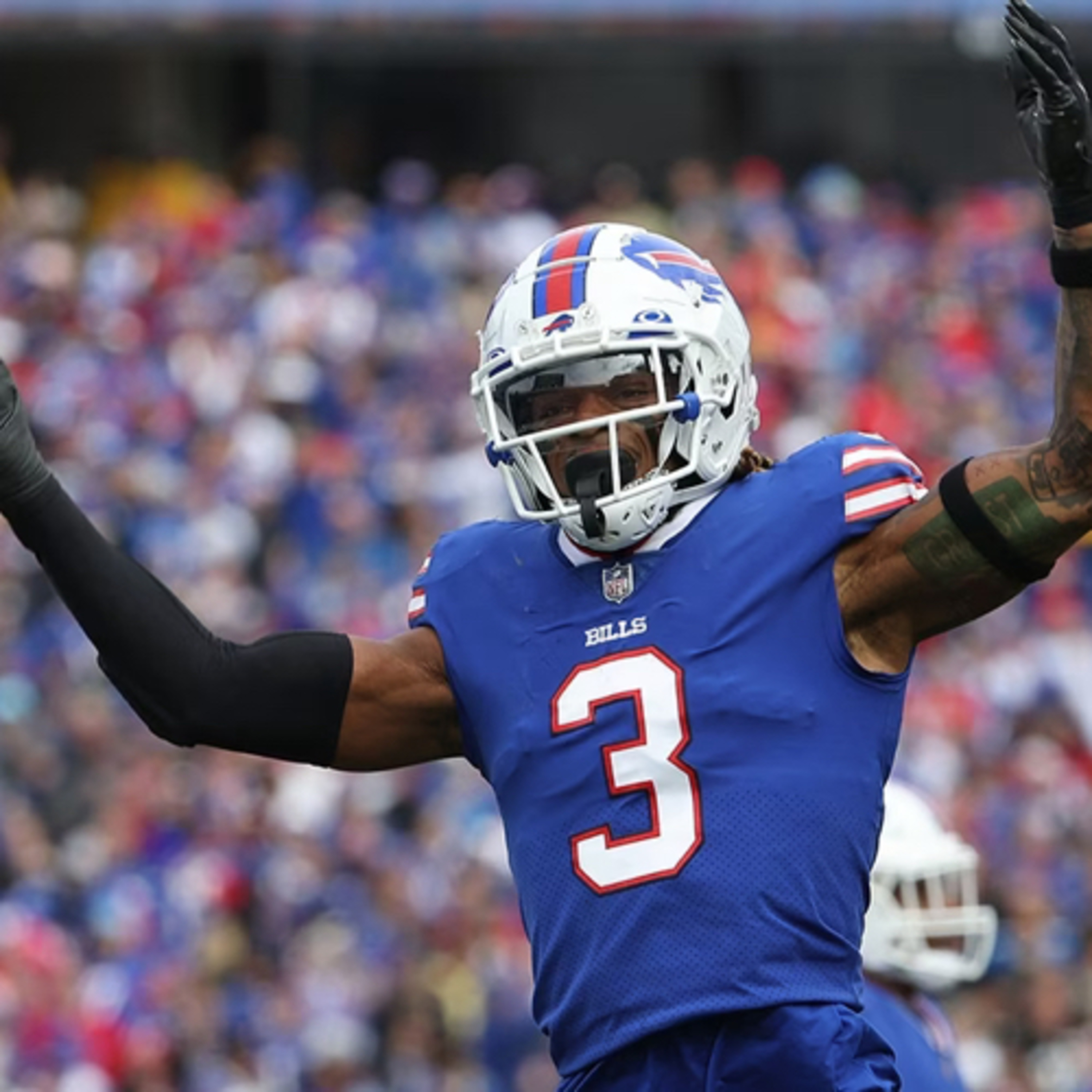 Bills' Damar Hamlin released from Cincinnati hospital after cardiac arrest on field episode artwork