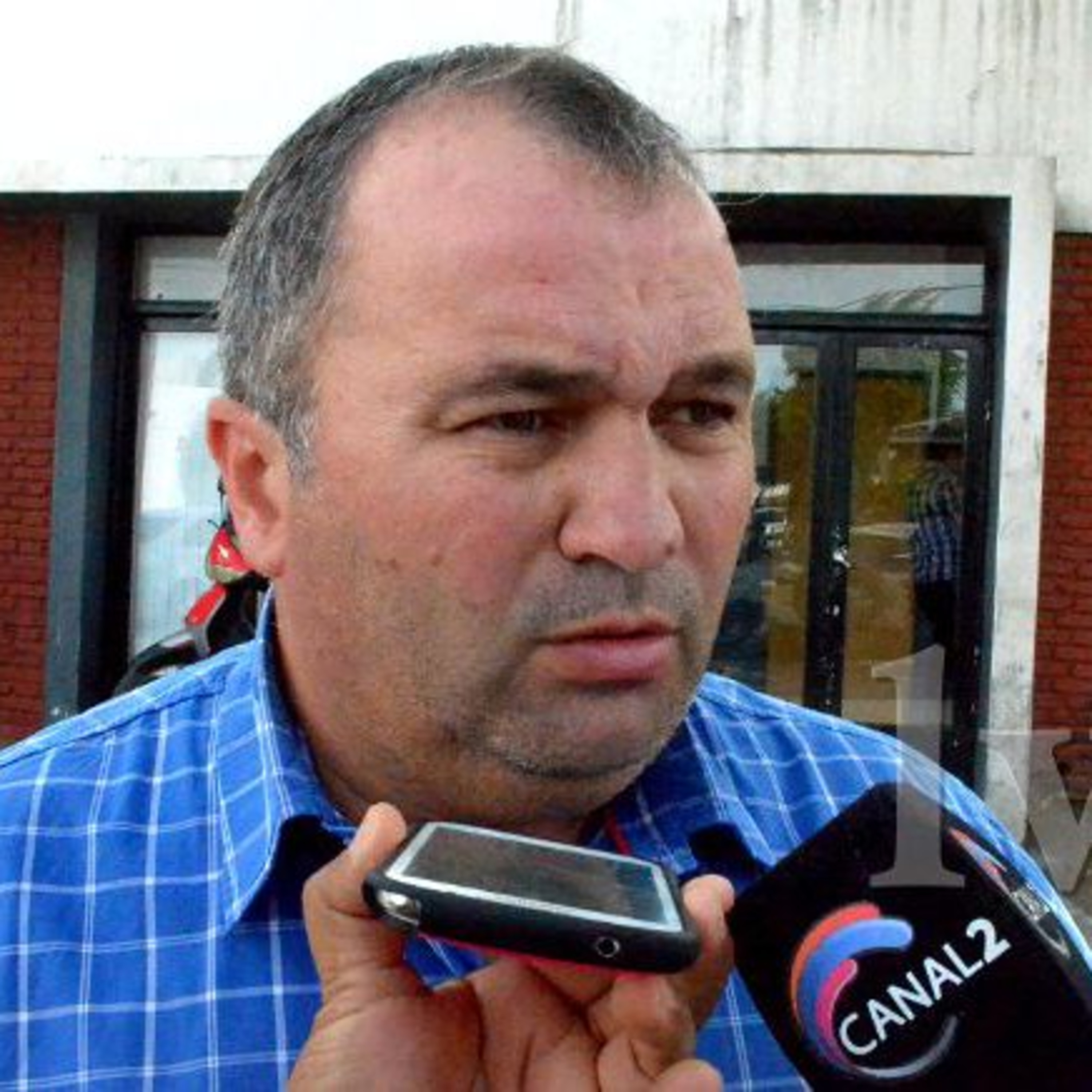 2Nadies en radio