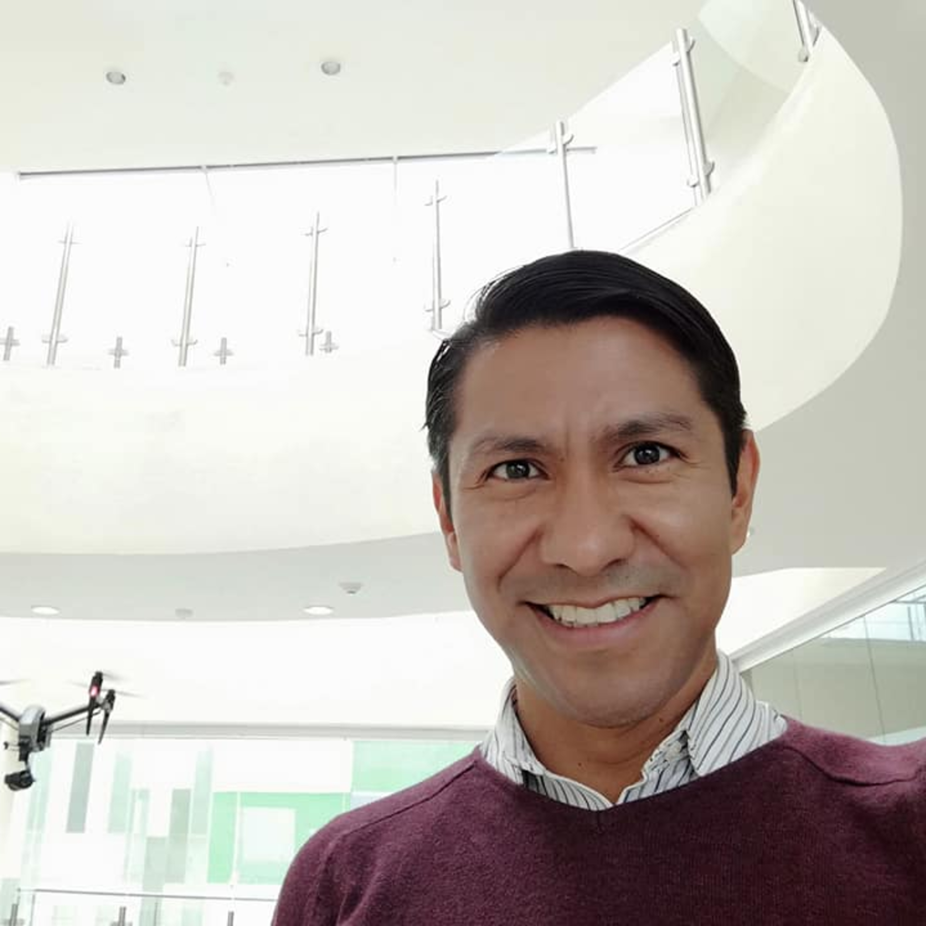 En plática con el Inge.