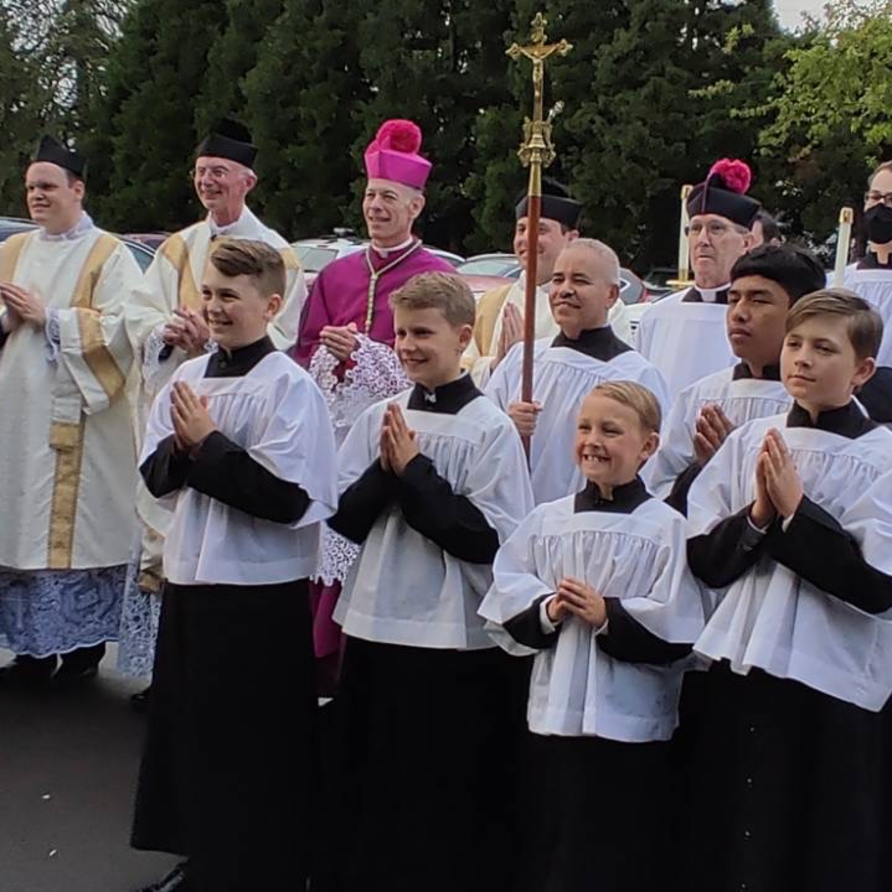 See how they love one another, as Christ loves them - Homily for the Fifth Sunday of Easter, May 15, 2022 episode artwork