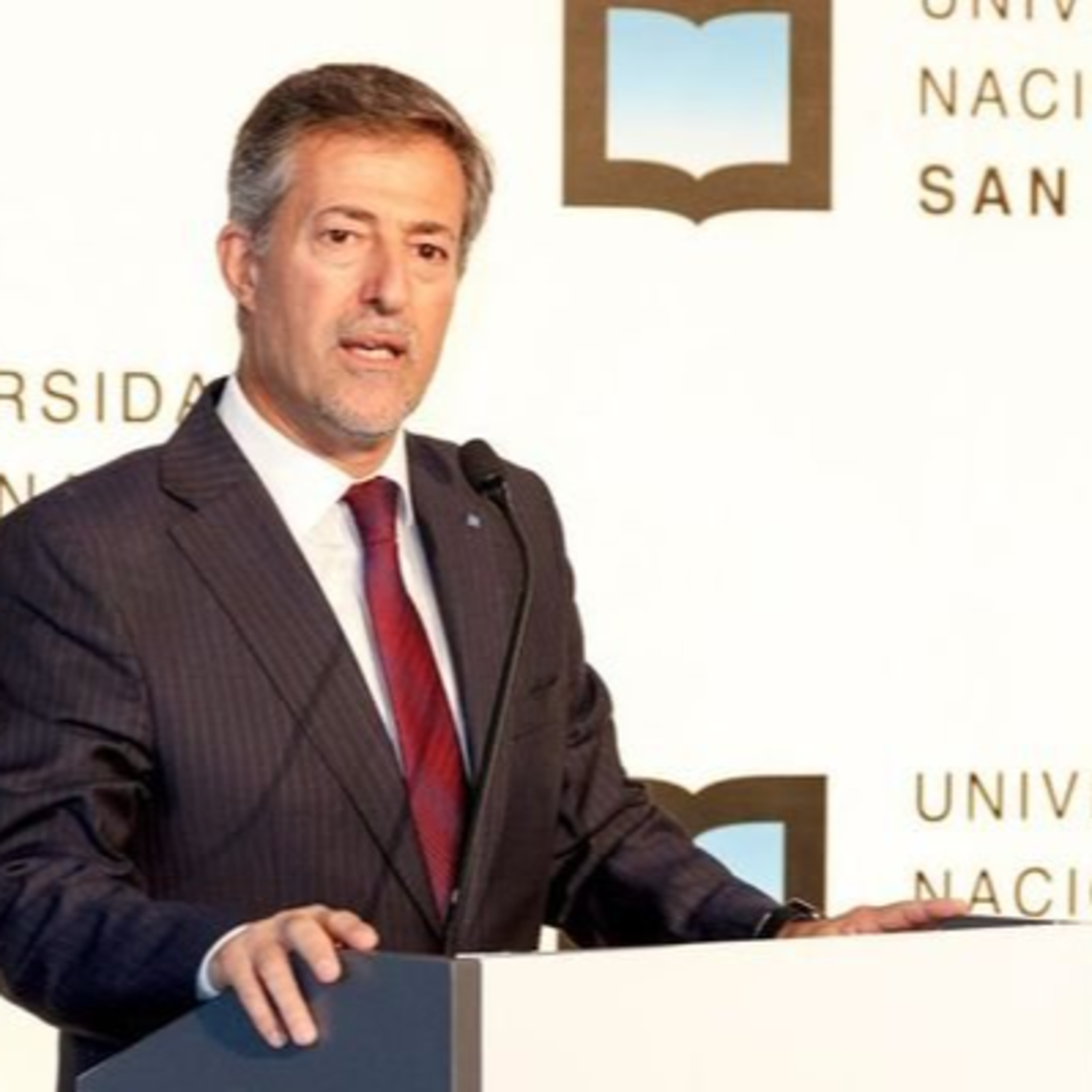 “Este año y medio el sistema universitario trabajó de manera emergente y sobreviviente ahora hay que trabajar más estratégicamente". episode artwork