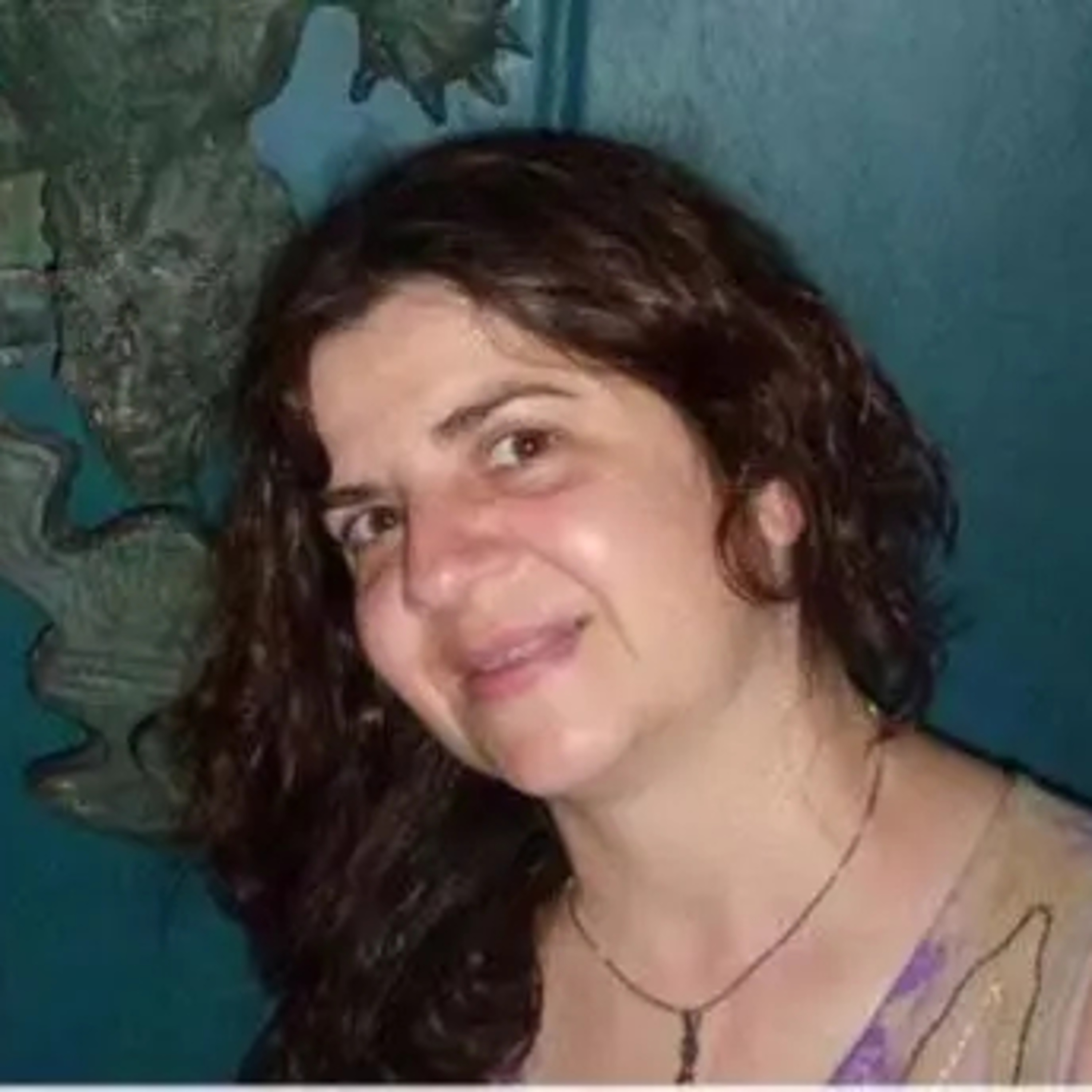 Carina Balasini (Médica Intensivista - SATI CABA/GBA): “Hoy estamos en una incertidumbre. Pasamos de un estrés tremendo a una pequeña y constante baja de casos, pero los pacientes que están internados episode artwork