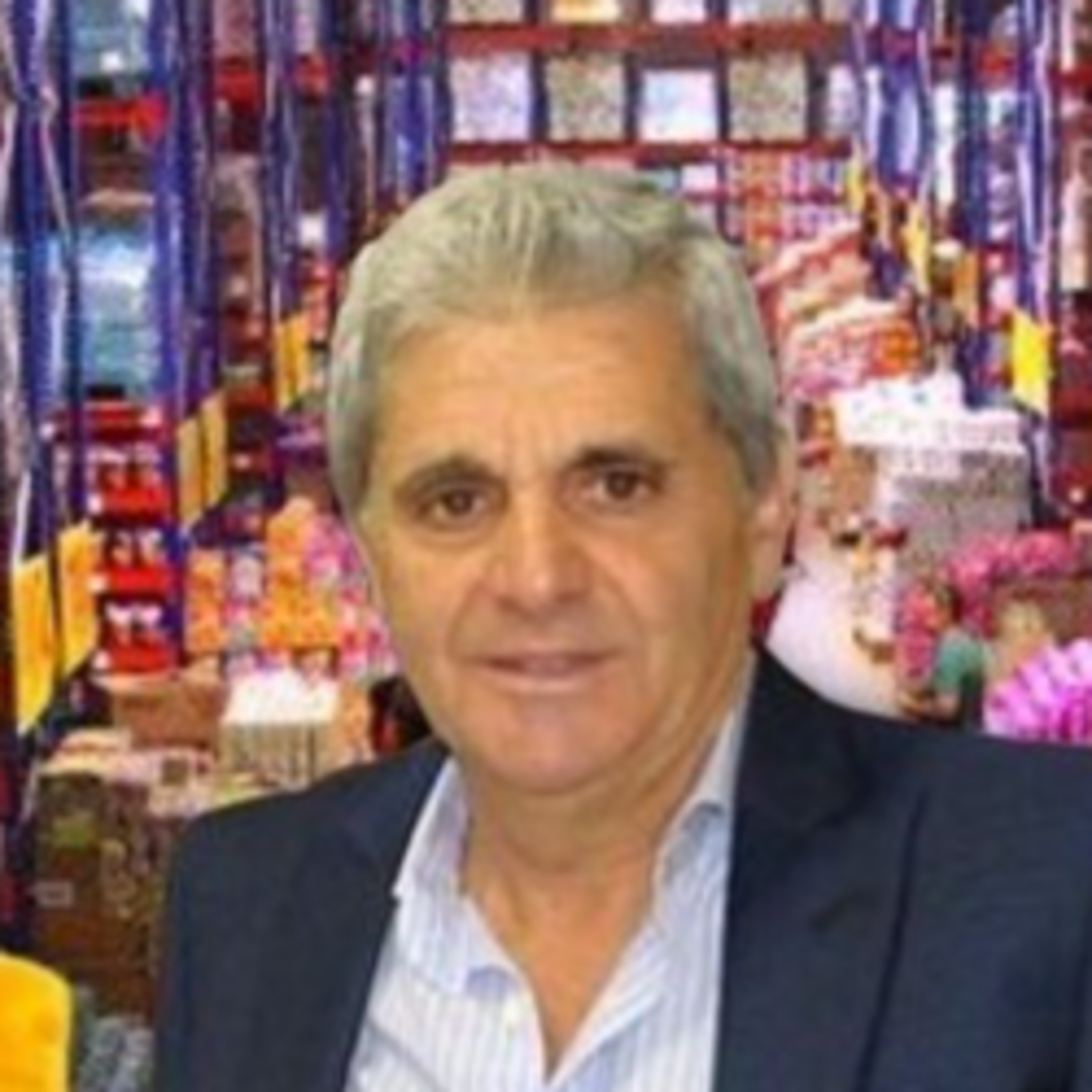 “Hasta ahora la política fue siempre a las grandes cadenas que llegan al 20% de la gente que no lo necesita, ahora tiene que ir a los almacenes y a los pequeños supermercadistas." episode artwork