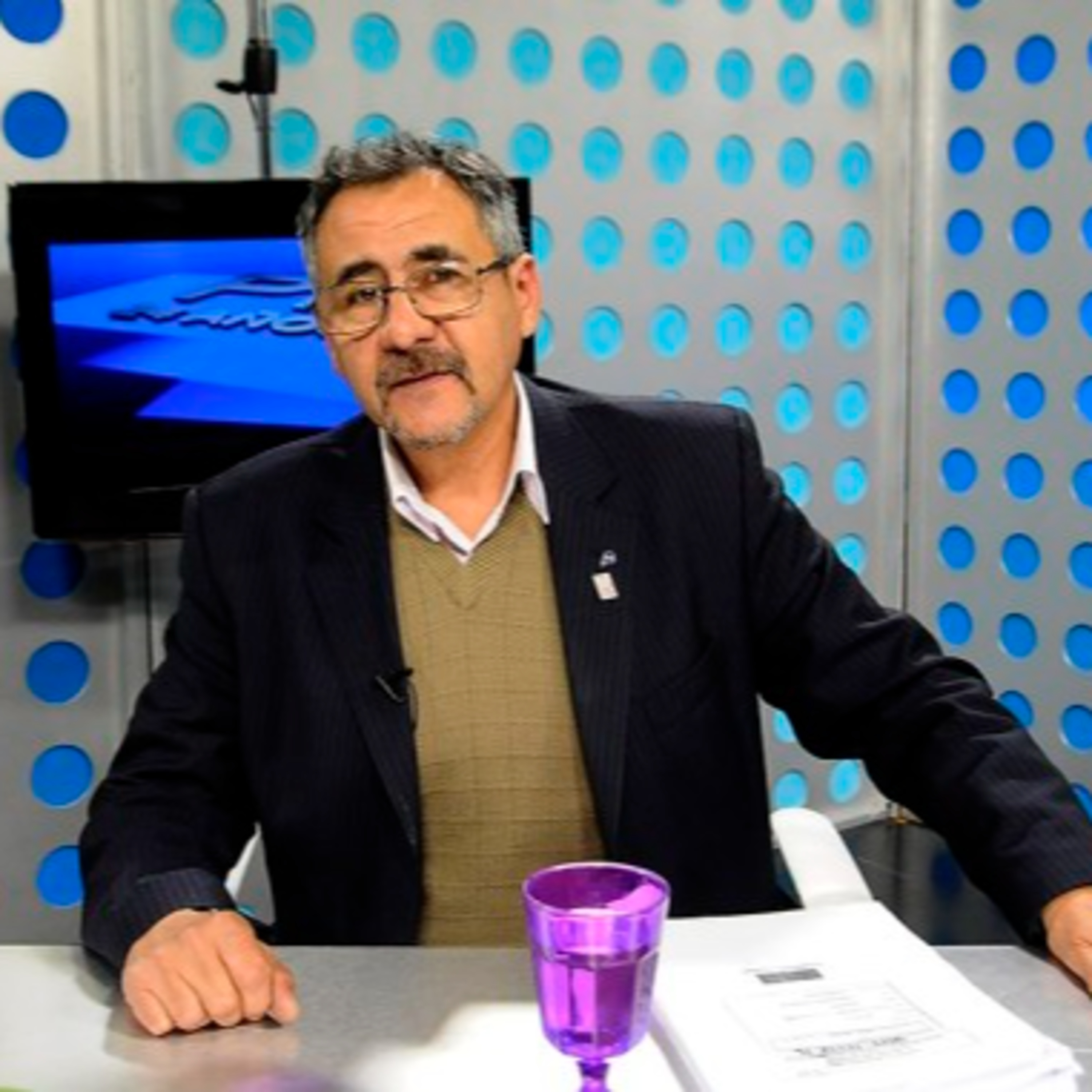 “Nuestro planteo es que si bien sabemos a cuánto tenemos que vender pedimos tener una lista de hasta cuánto tenemos que pagar. La predisposición de las grandes empresas se lee en los números". episode artwork