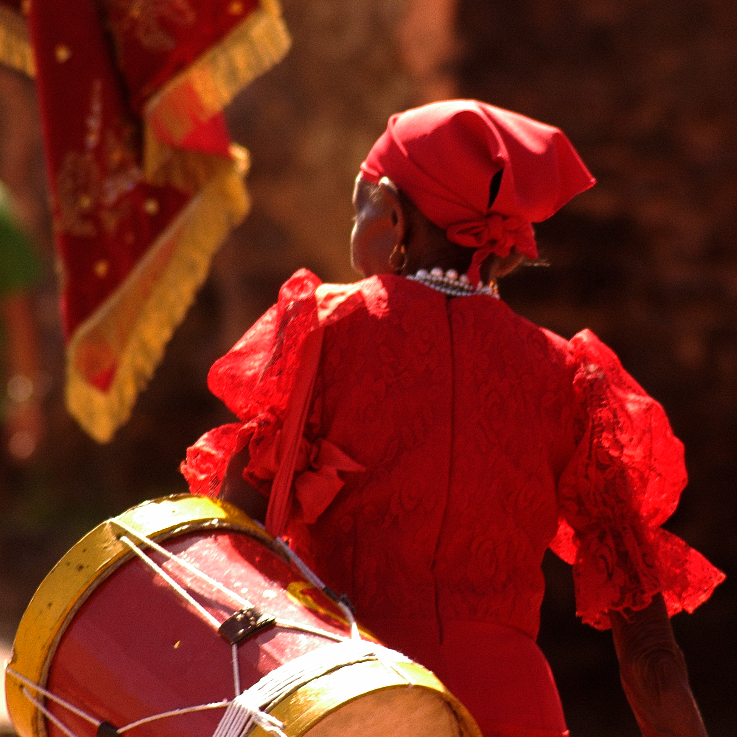 Faz colher e borda o cabo