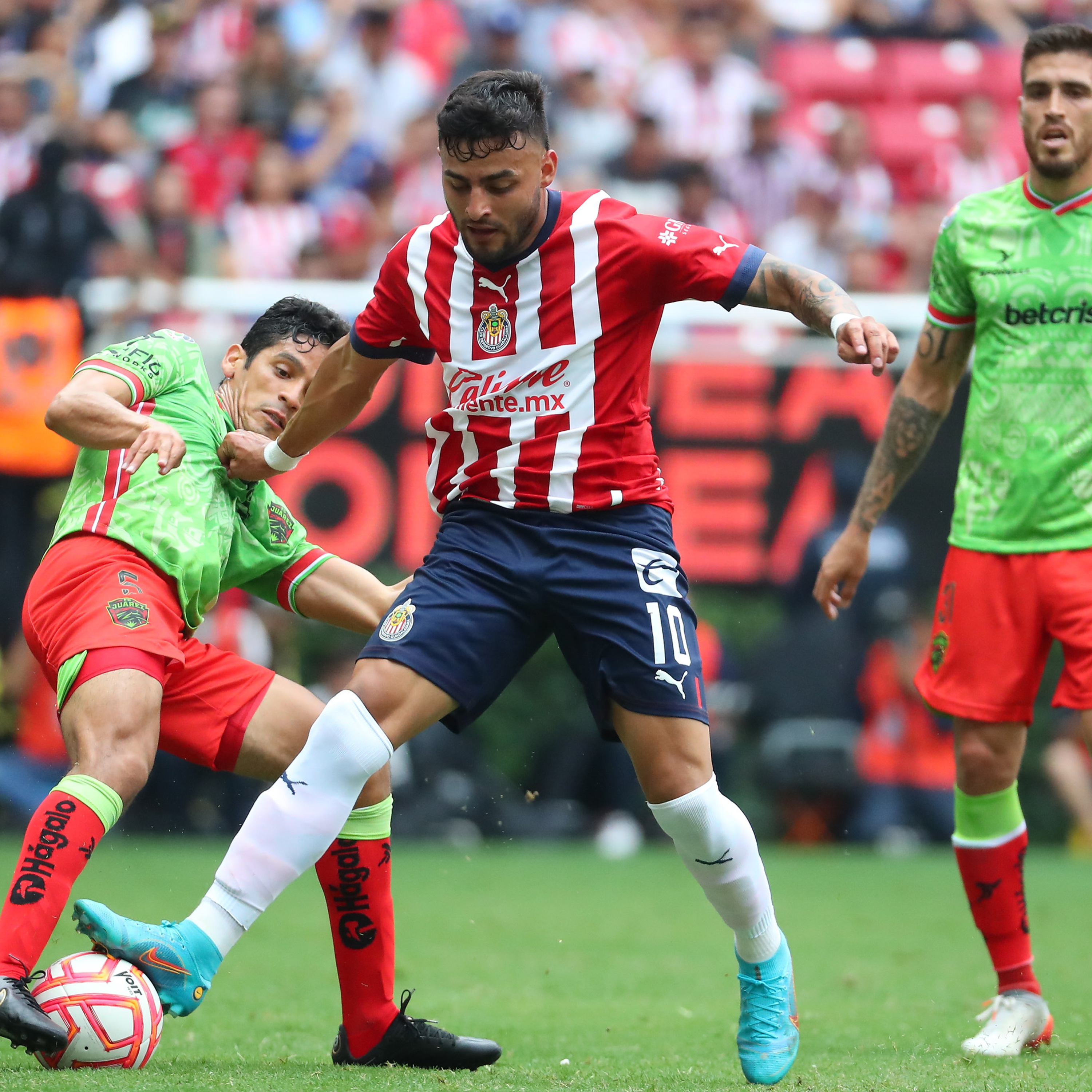 CHIVAS EMPATA DE LOCAL CONTRA JUAREZ Y LA AFICION ENFURECE J1 AP2022 episode artwork
