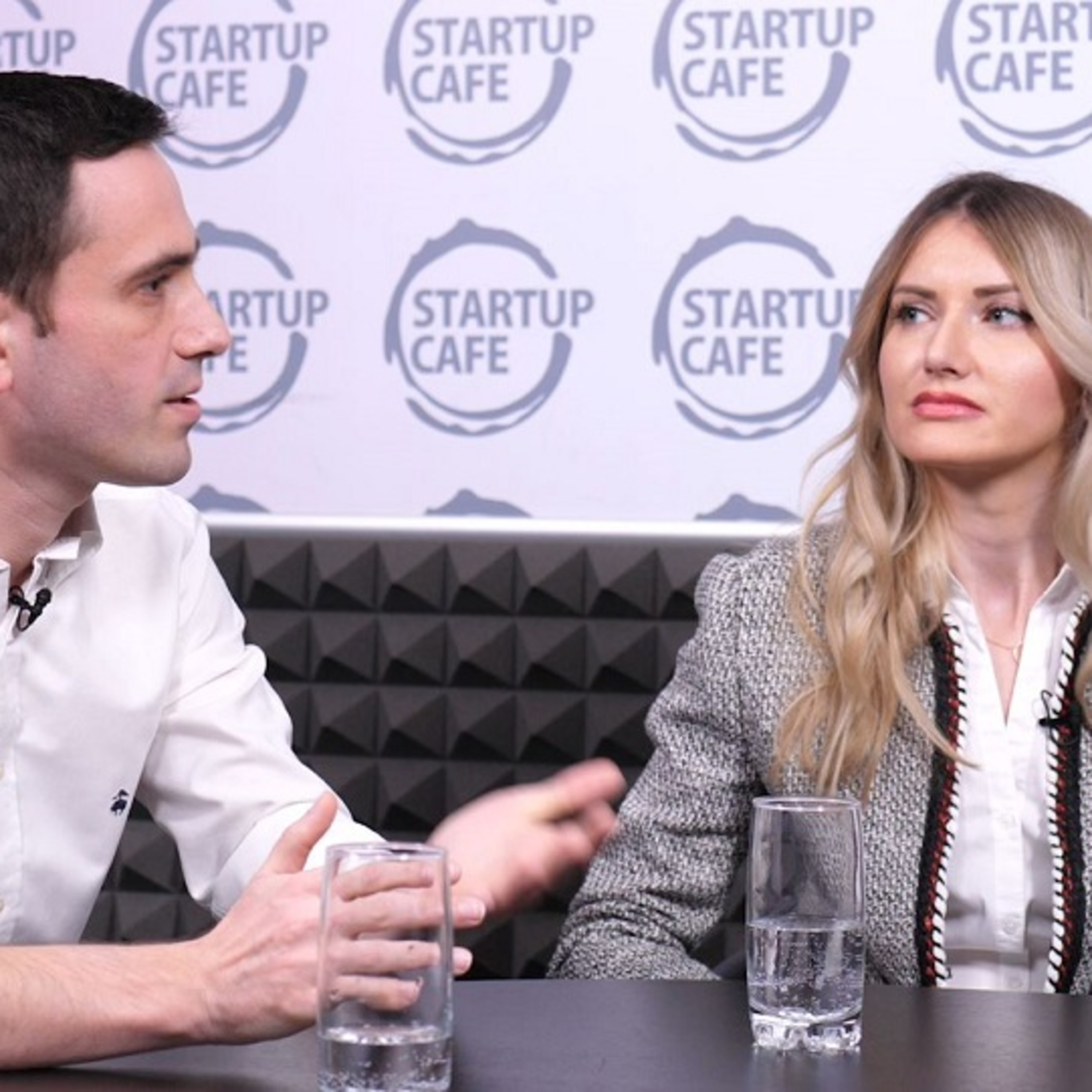 Podcastul antreprenorilor. La StartupCafe.ro