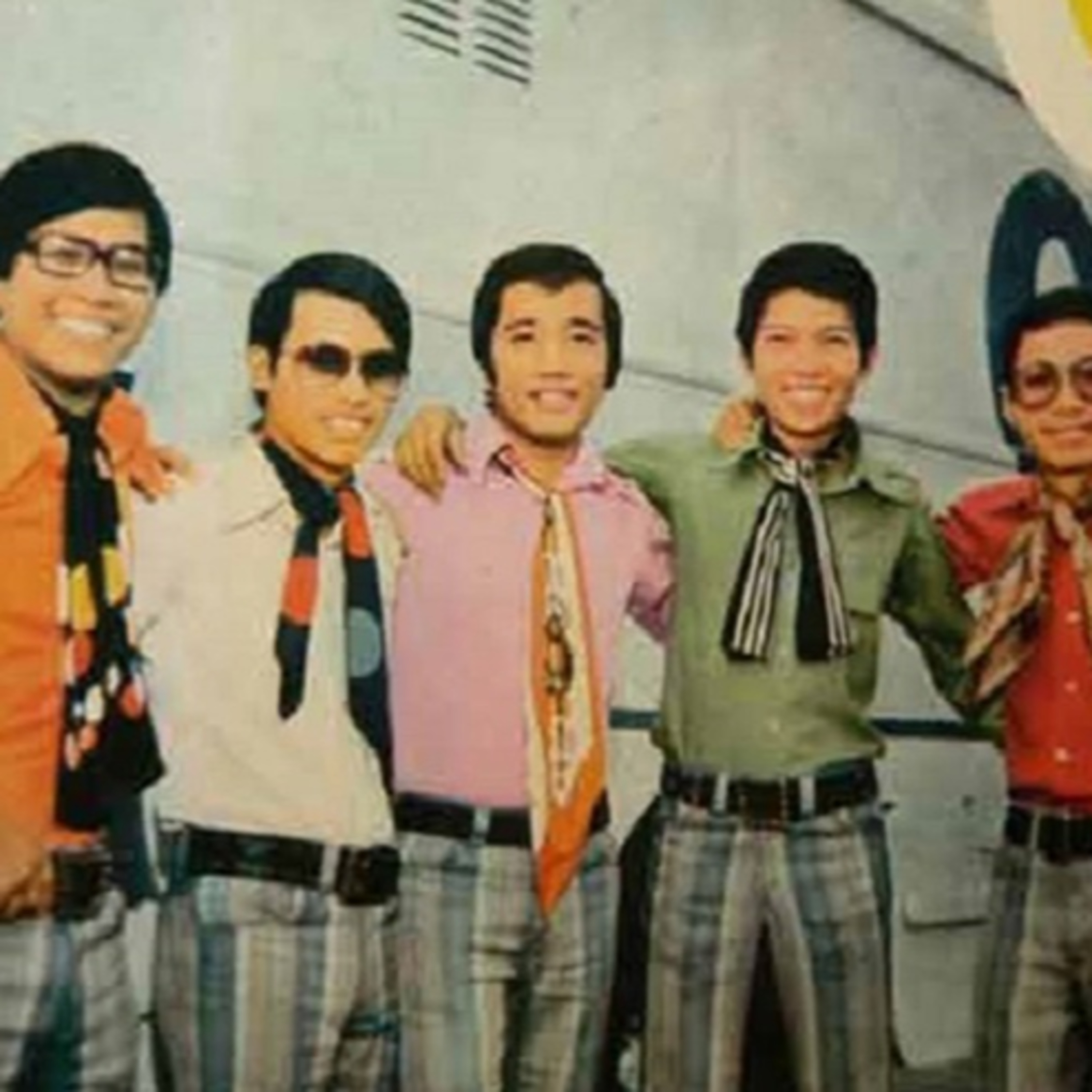 [s30e64] Ban Nhạc Trẻ Phượng Hoàng # 70 Năm Tình Ca Trong Tân Nhạc Việt Nam episode artwork