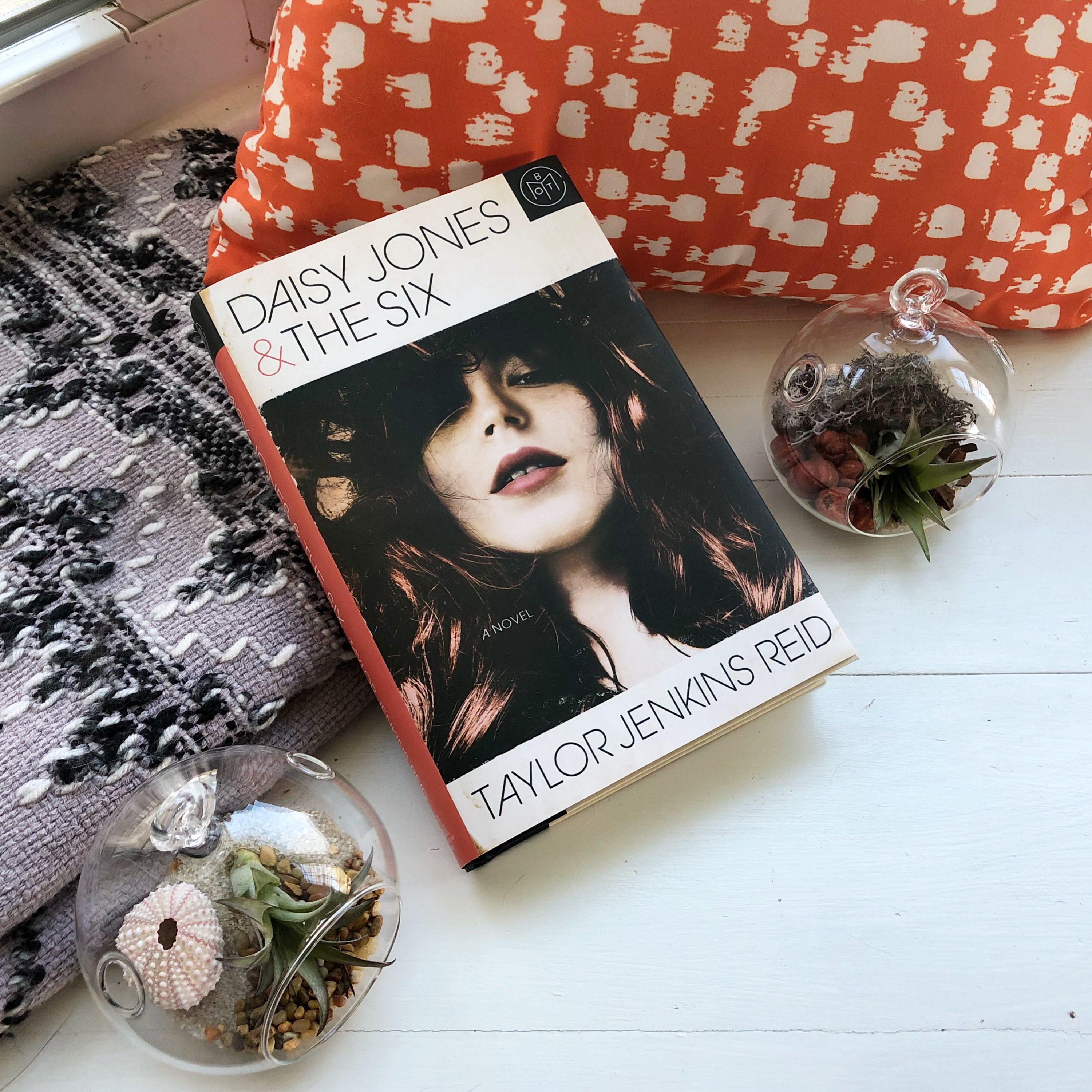 Judging More Than Just The Cover\'s Book Club Podcast