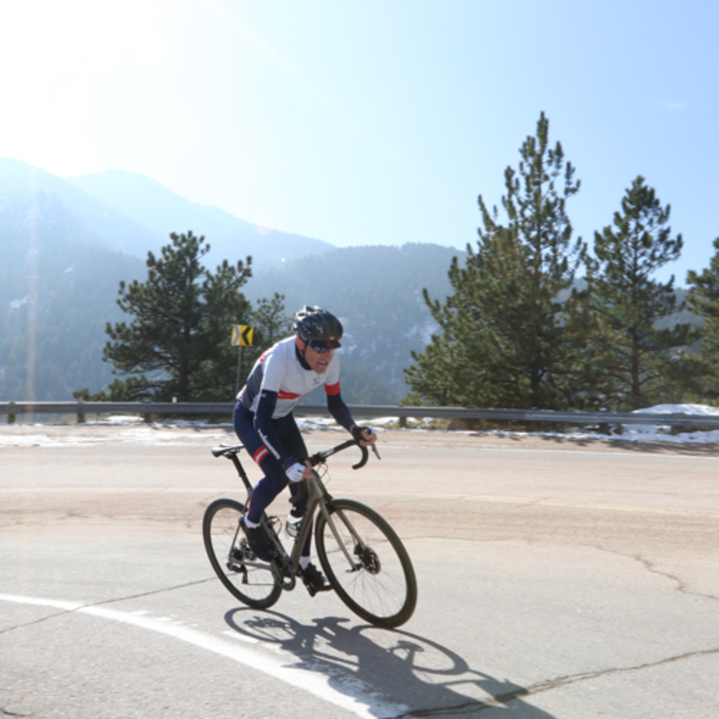 AdvenTour S01E07: Fast Labs on Zwift, American Cycling and Gravel Racing episode artwork