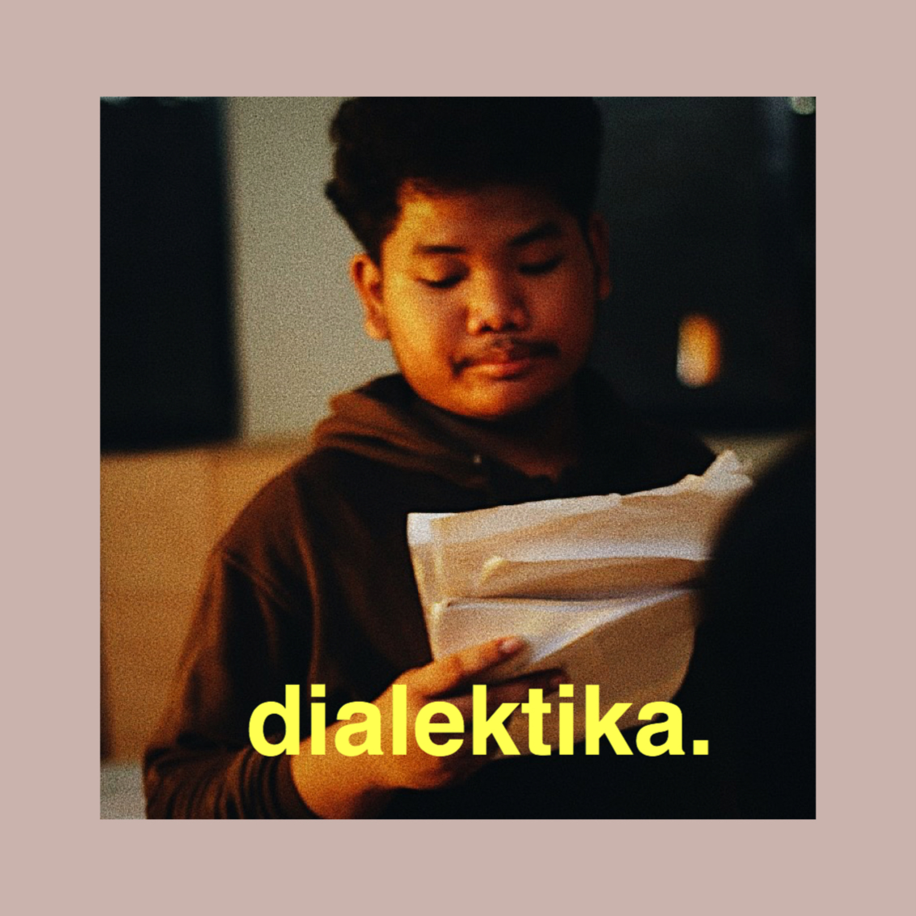 dialektika.