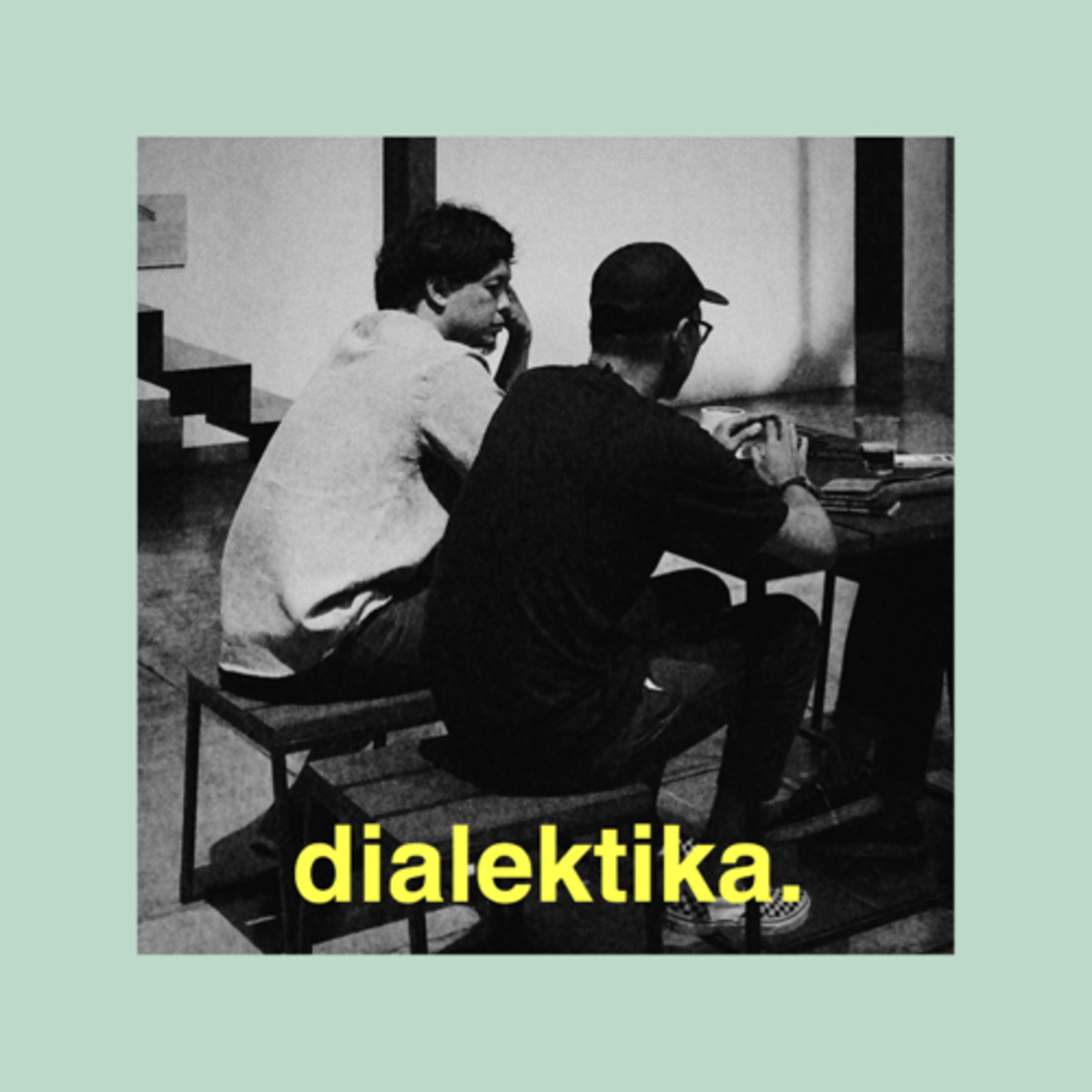 dialektika.