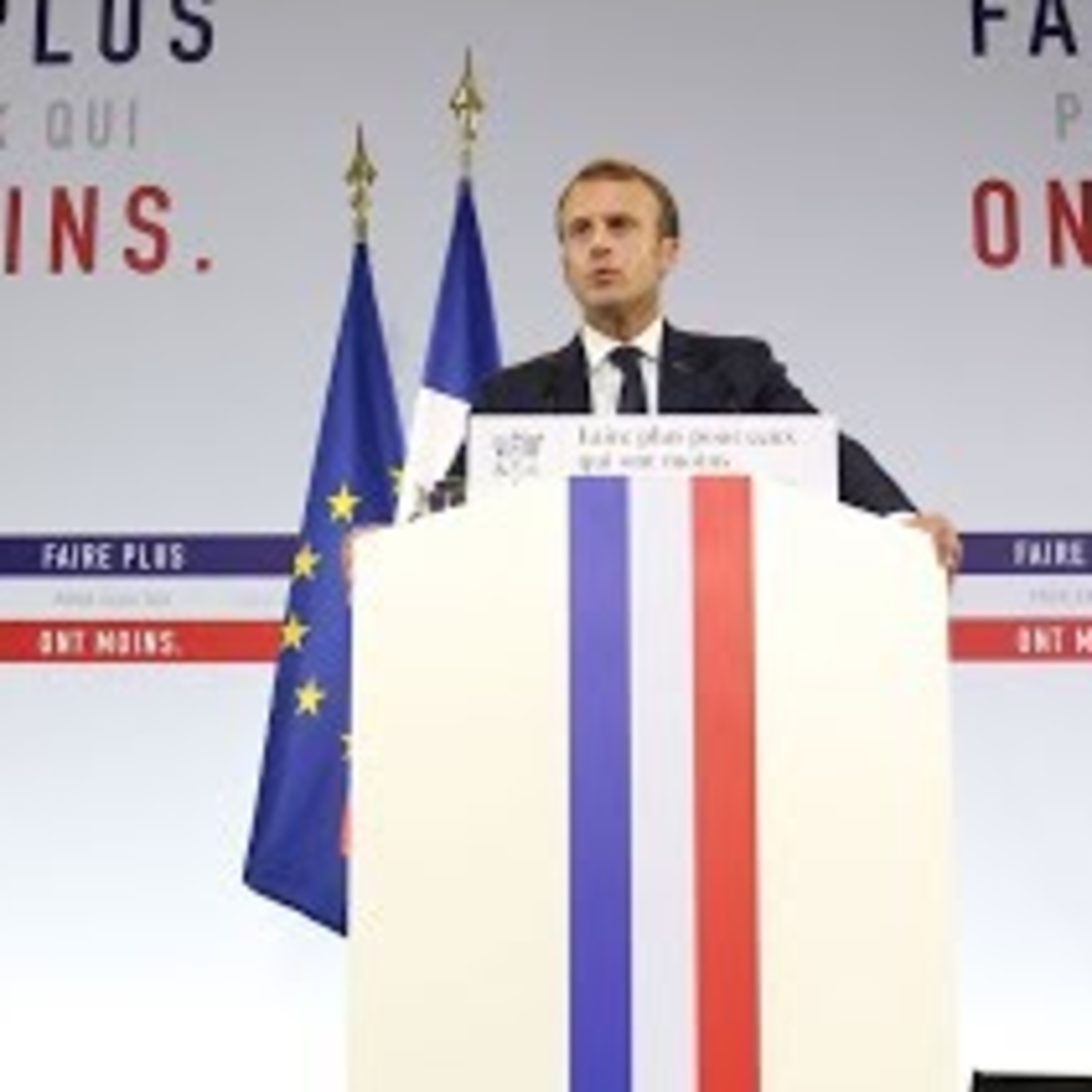 Revenu Universel d'Activité - La Nouvelle Arnaque de Macron [Live#52] episode artwork