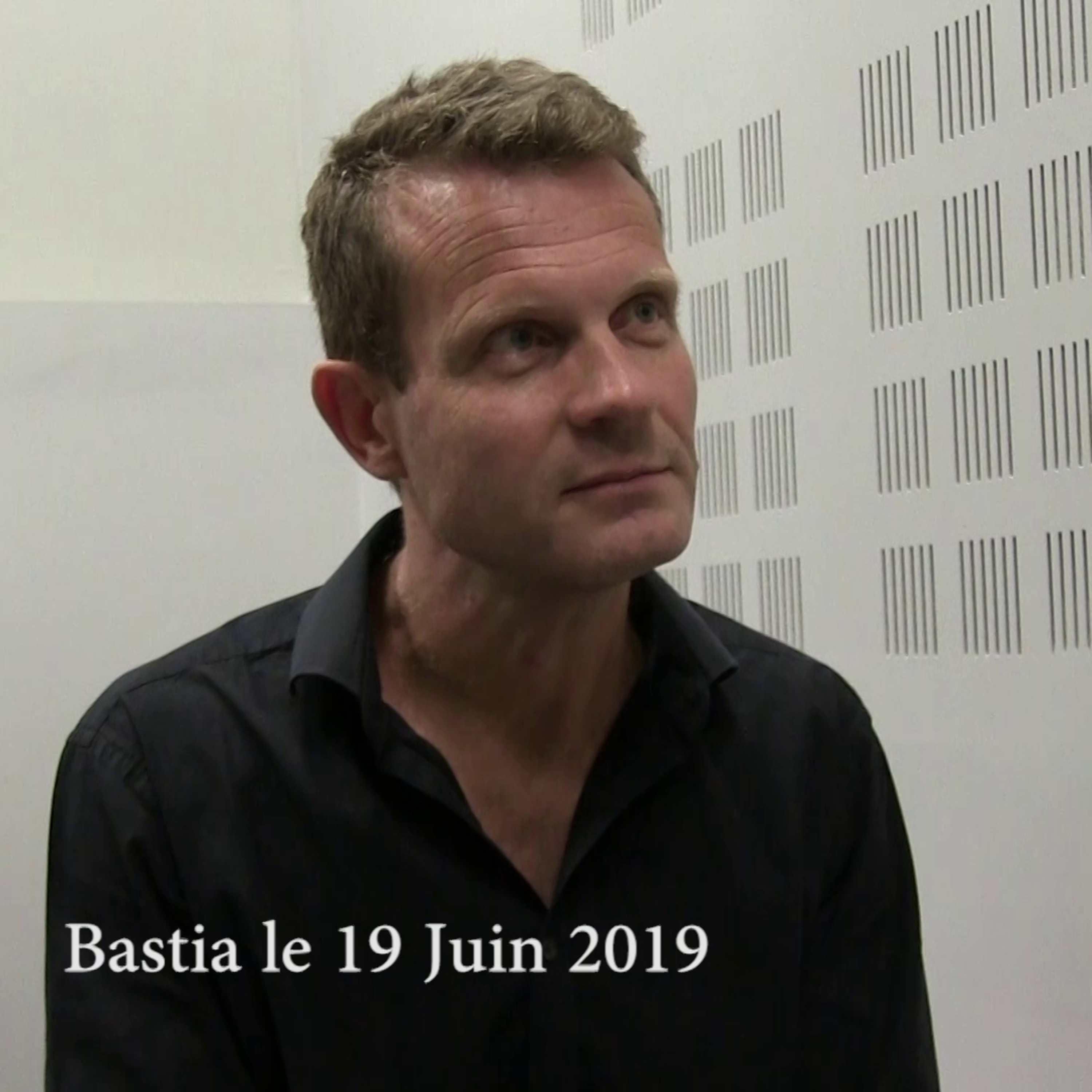 Être Journaliste (en Corse) ? - Interview - Eric Pelletier - Journaliste au Parisien episode artwork