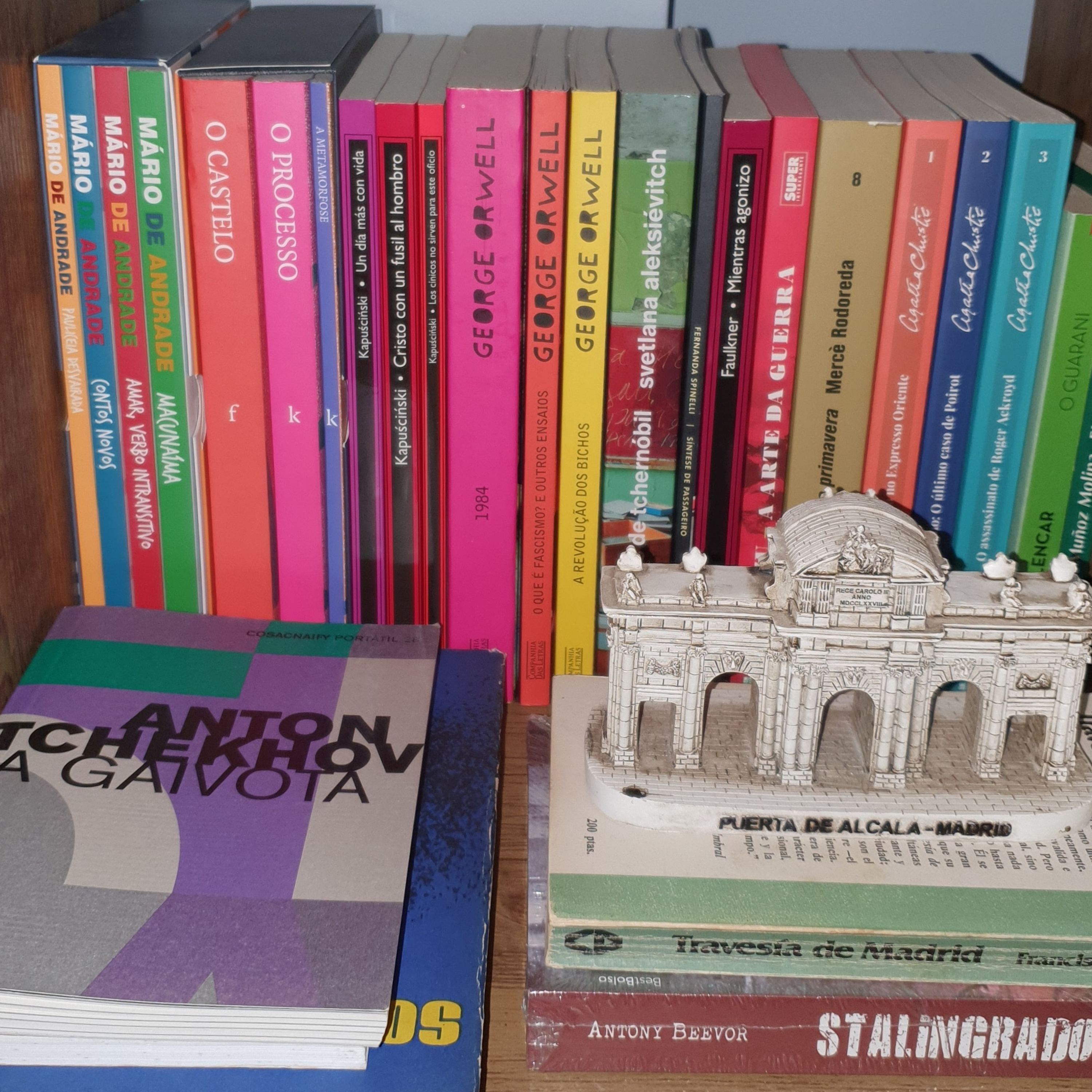 Literatura e Algo Mais
