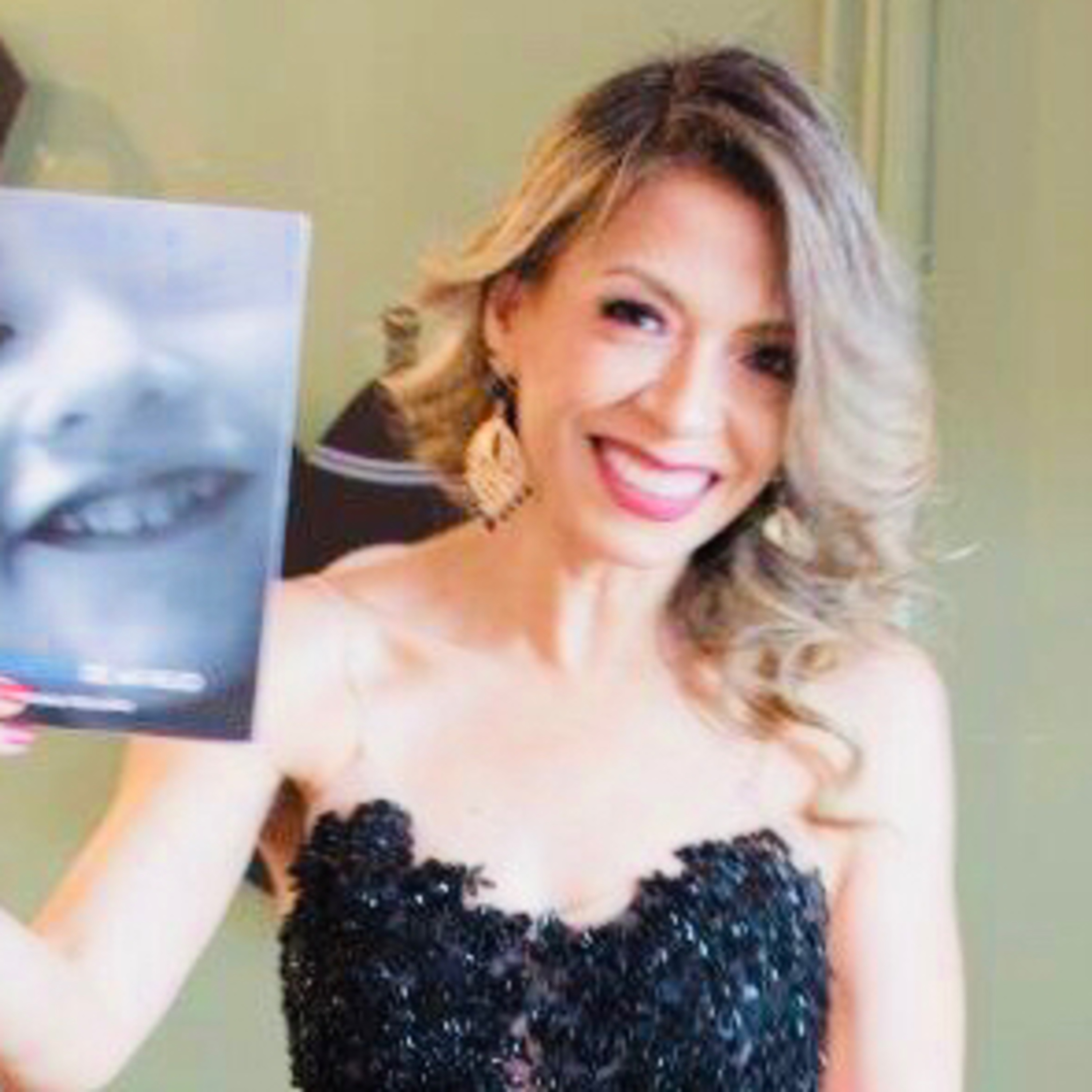 “Escuchando a Rochi”