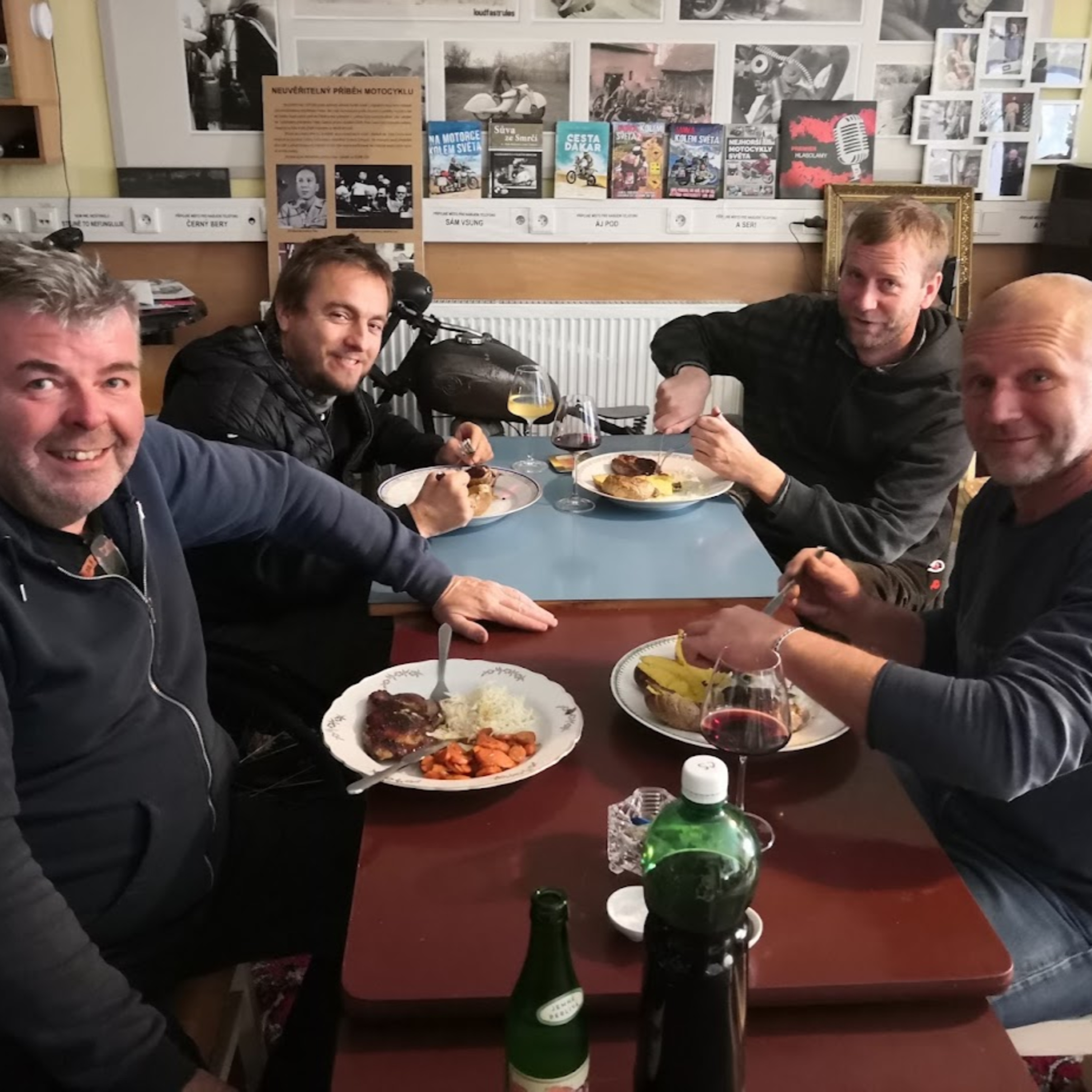 BIKERS RADIO DOUPE
