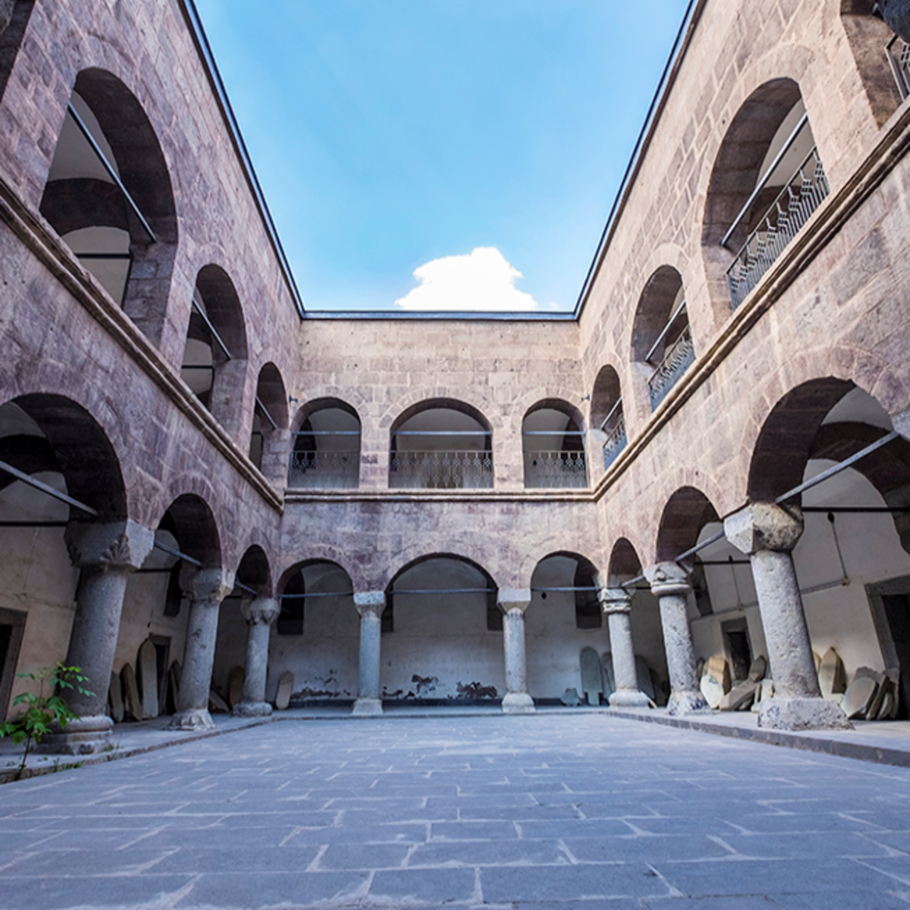 GeziBilen Sanal Rehber