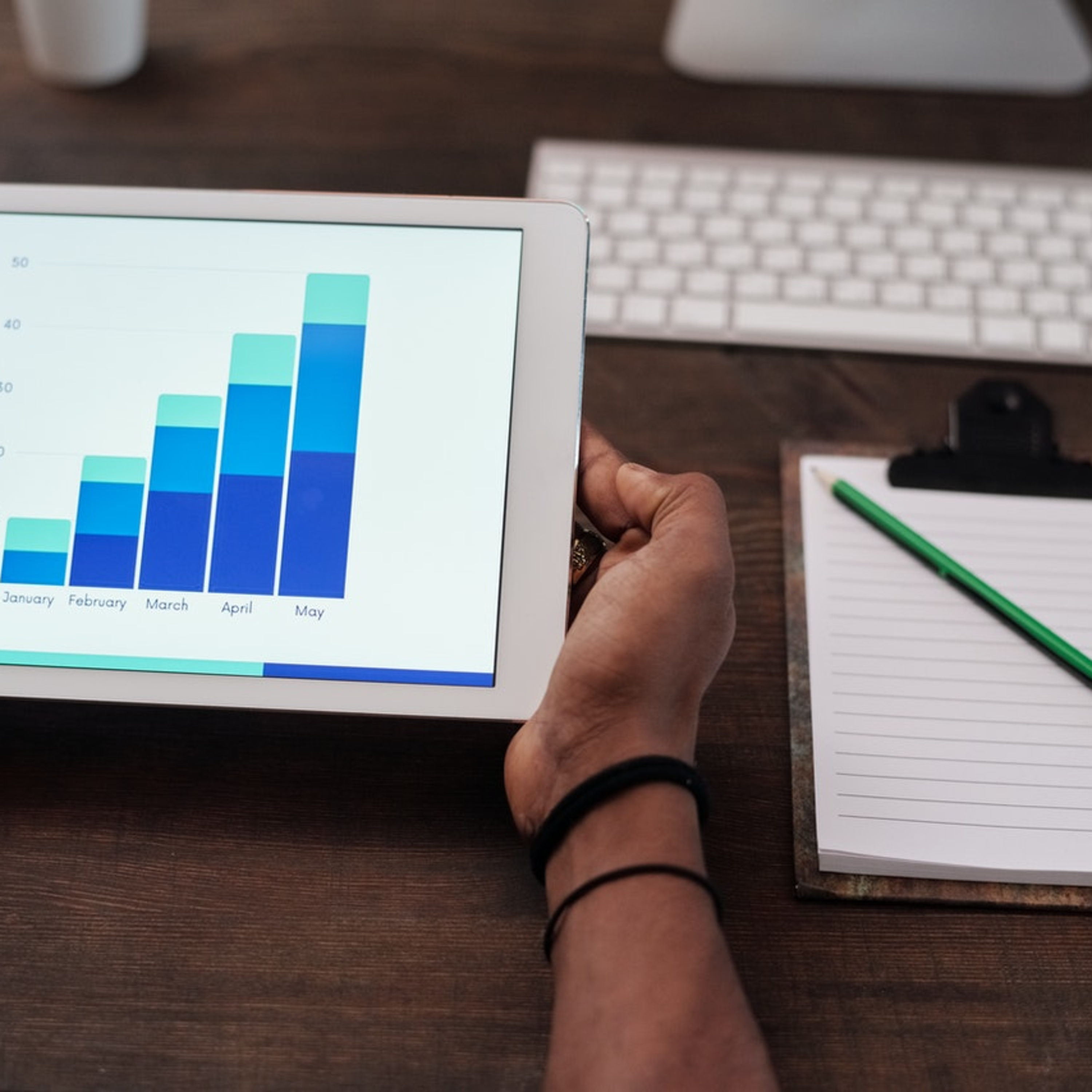 Raymond Halliwell Provides Ultimate Guide To Digital Marketing episode artwork