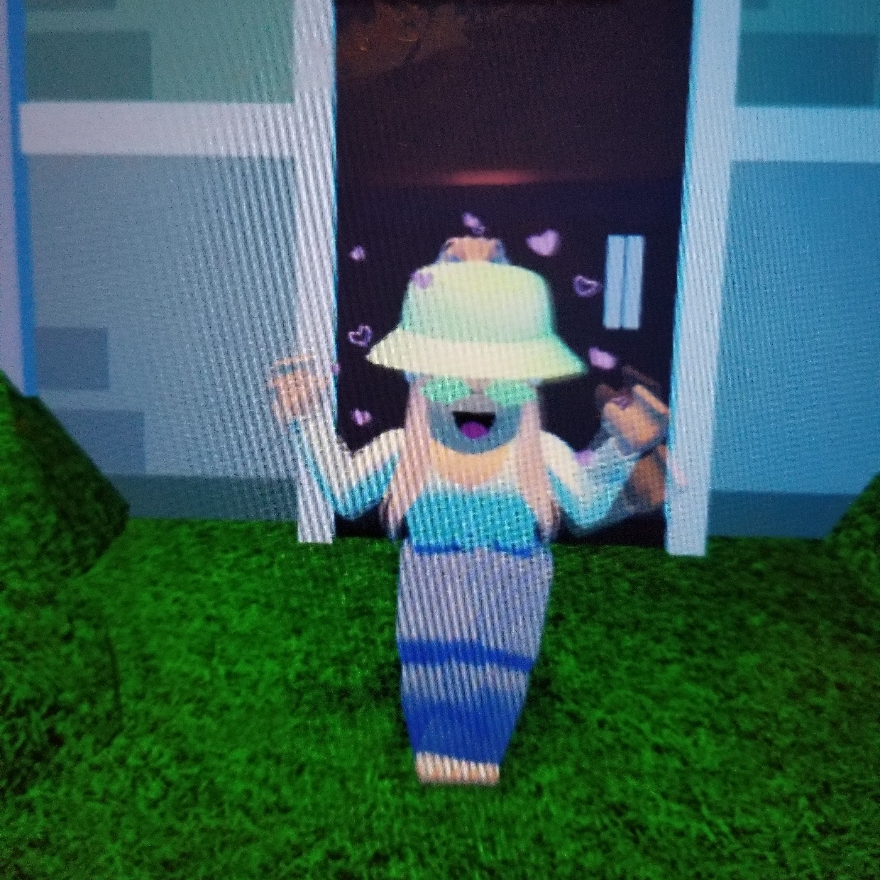 Playing animations! episode artwork