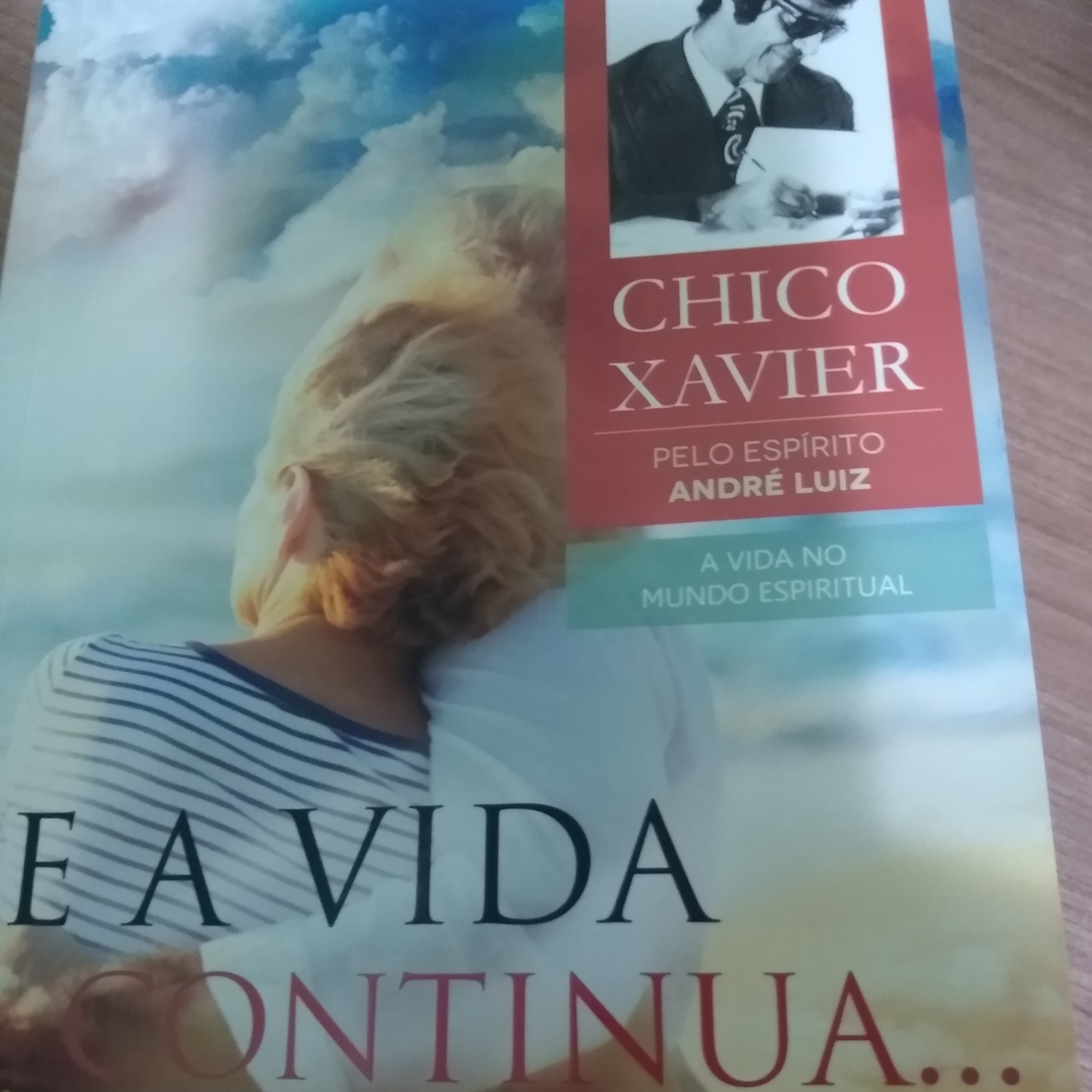12 E a Vida Continua... Francisco Candido Xavier pelo espírito André Luiz  episode artwork