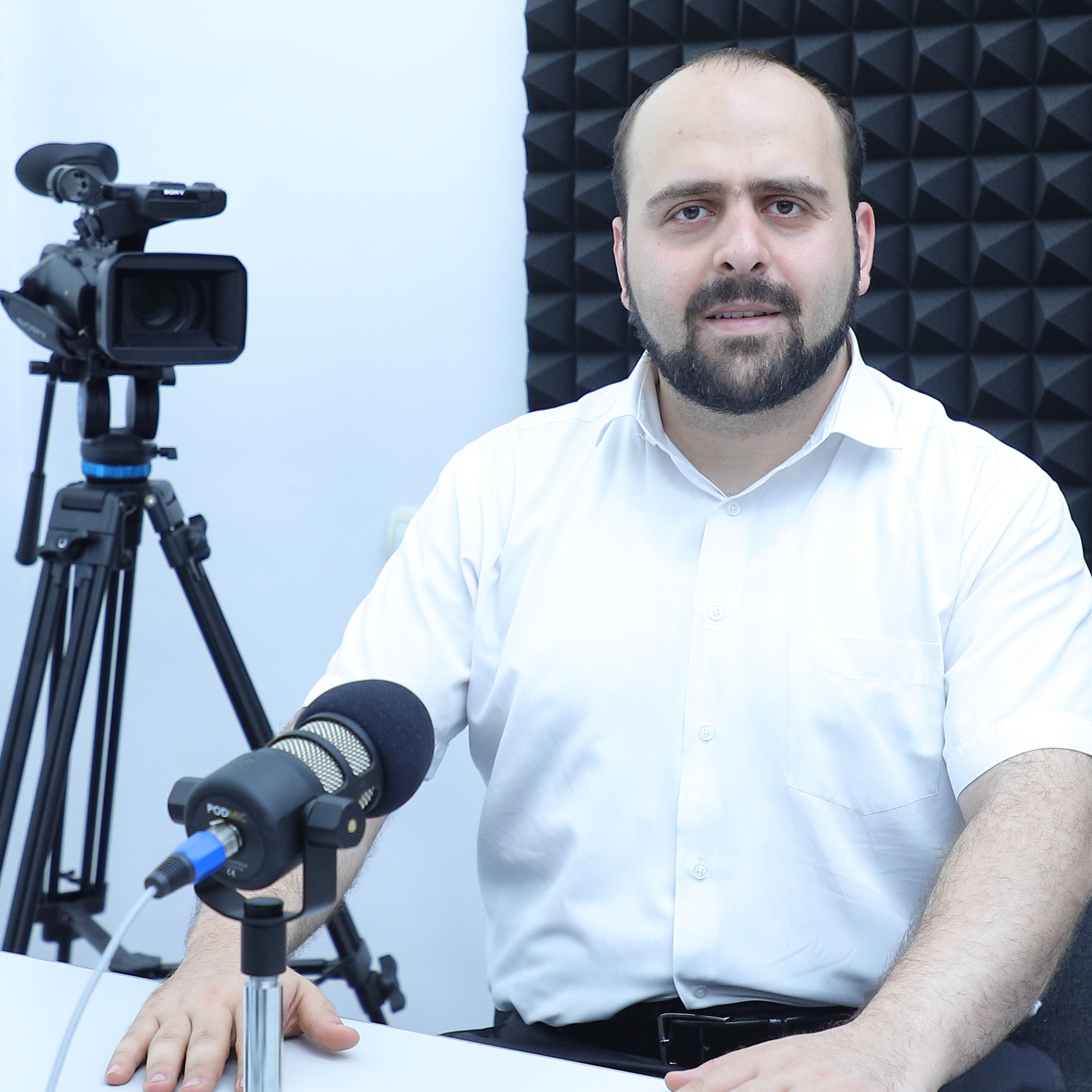 «տնՏեսակետ»: Հատուկ թողարկում. Արժութային քաղաքականությունը Լիխտենշտեյնի իշխան Հանս Ադամ 2-րդի պատկերացմամբ «Արմենպրես» Փոդքաստ  episode artwork
