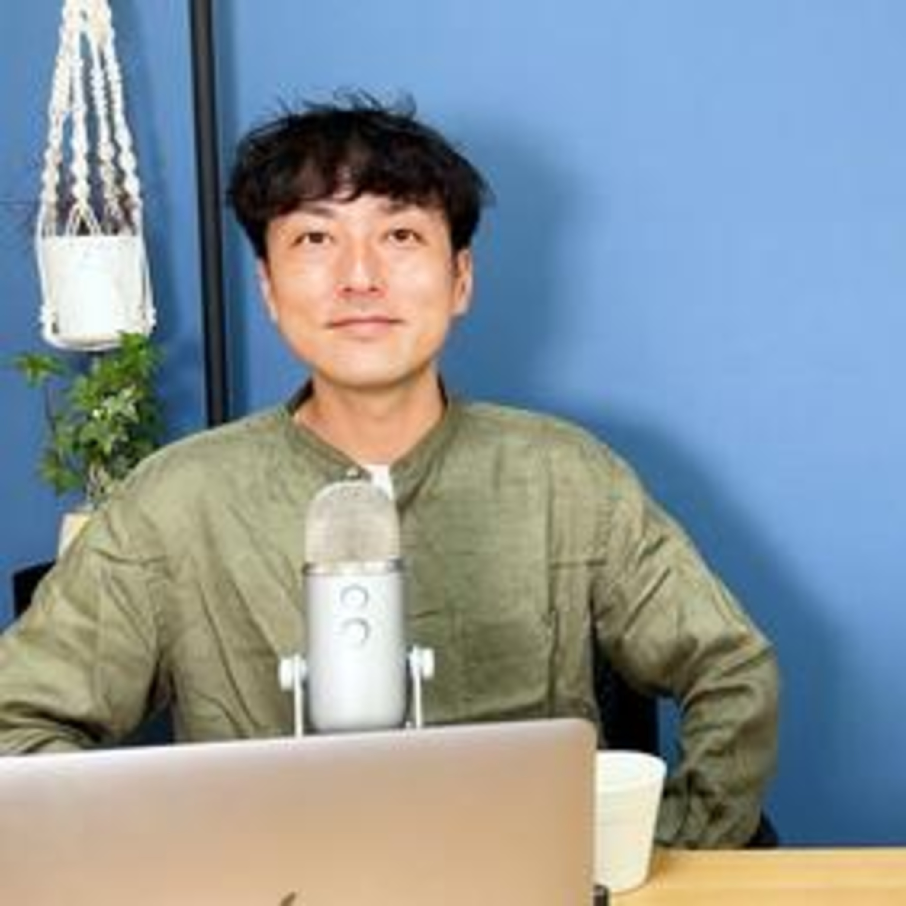 【WEBデザイナー】フリーランスになるために制作会社に就職した方が良い？ episode artwork