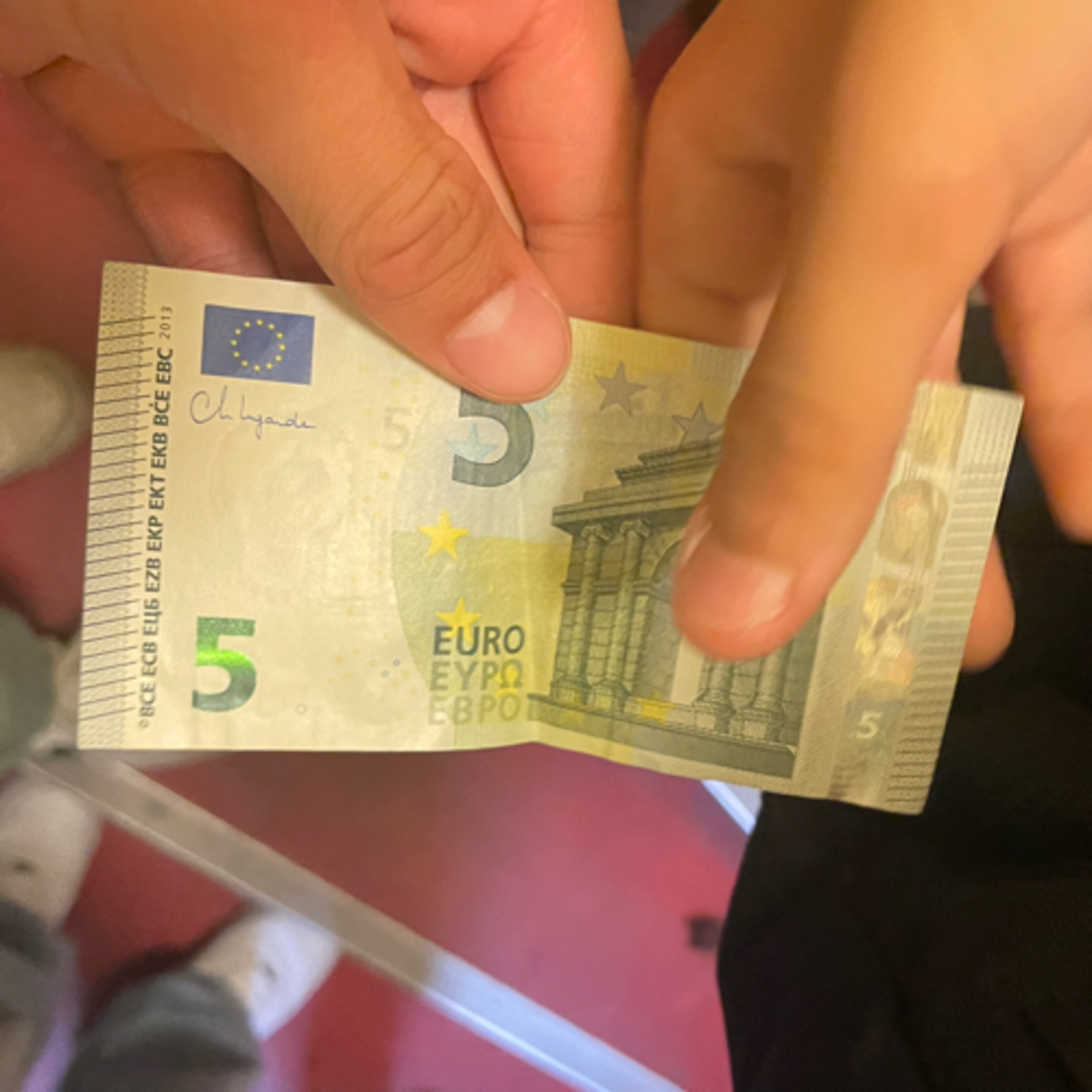 🤑Ich habe einen Fake 5€ Schein gefunden😱 episode artwork