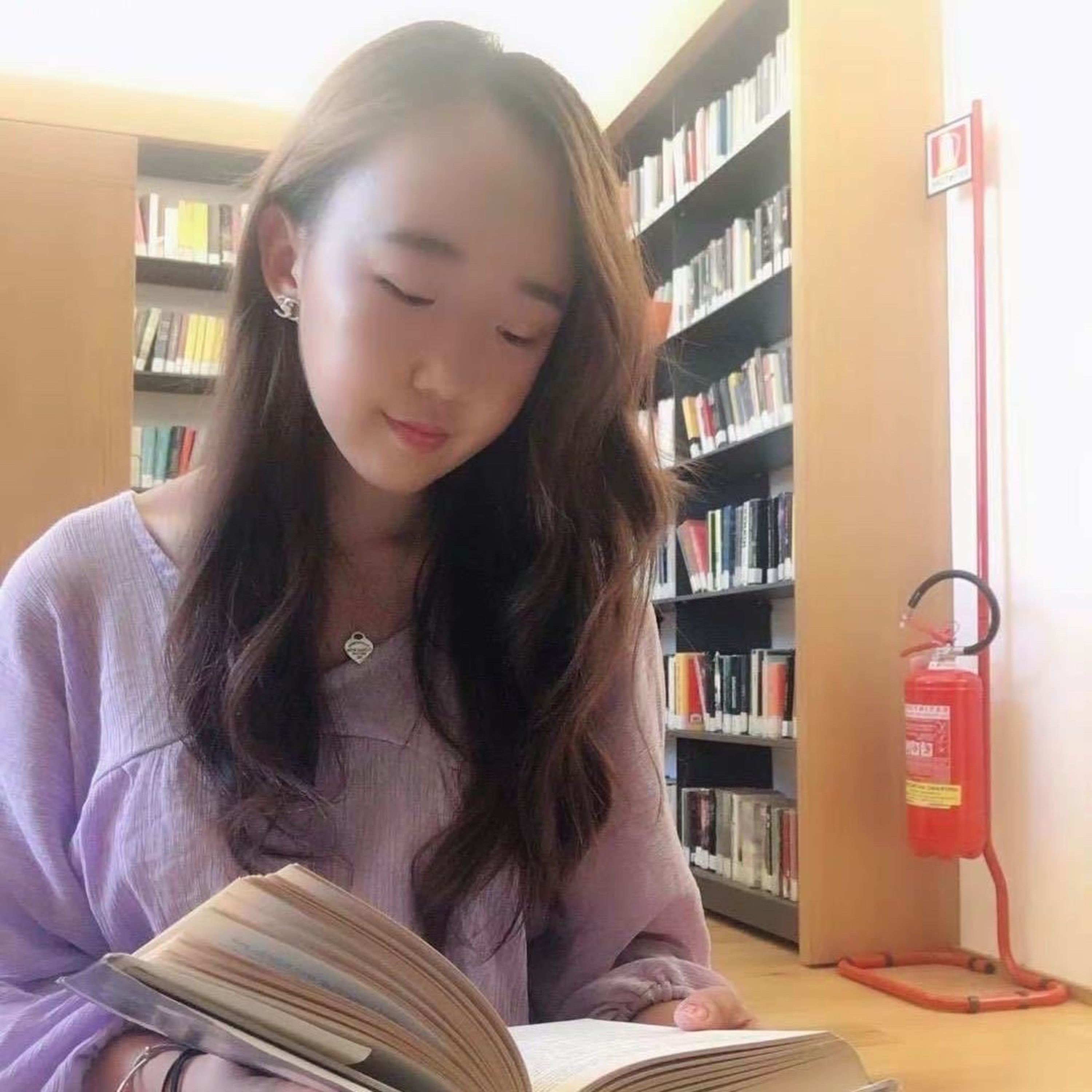 14. Sofia Chen (Biografia)  episode artwork