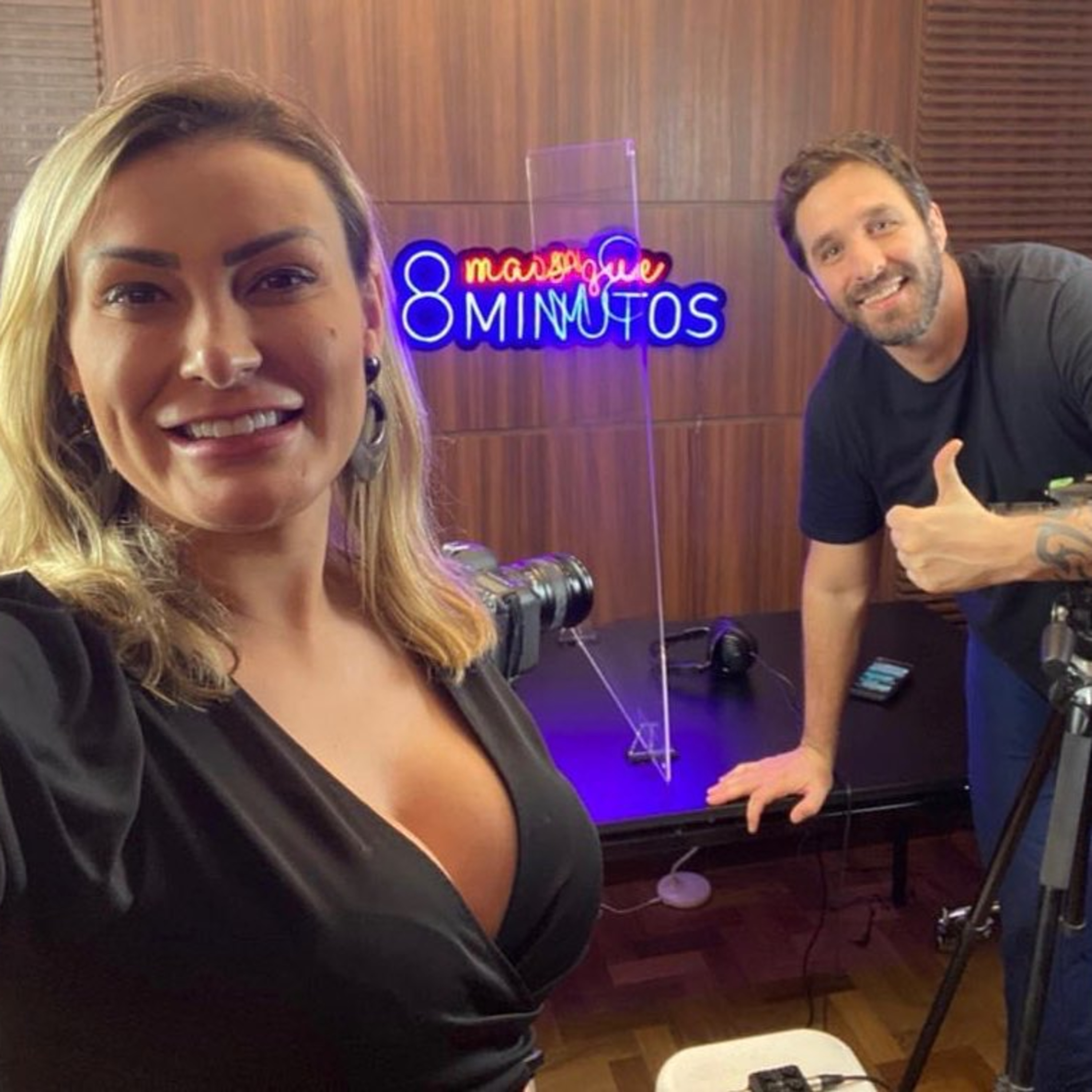 EXPERIÊNCIAS COMO GAROTA DE PROGRAMA. episode artwork