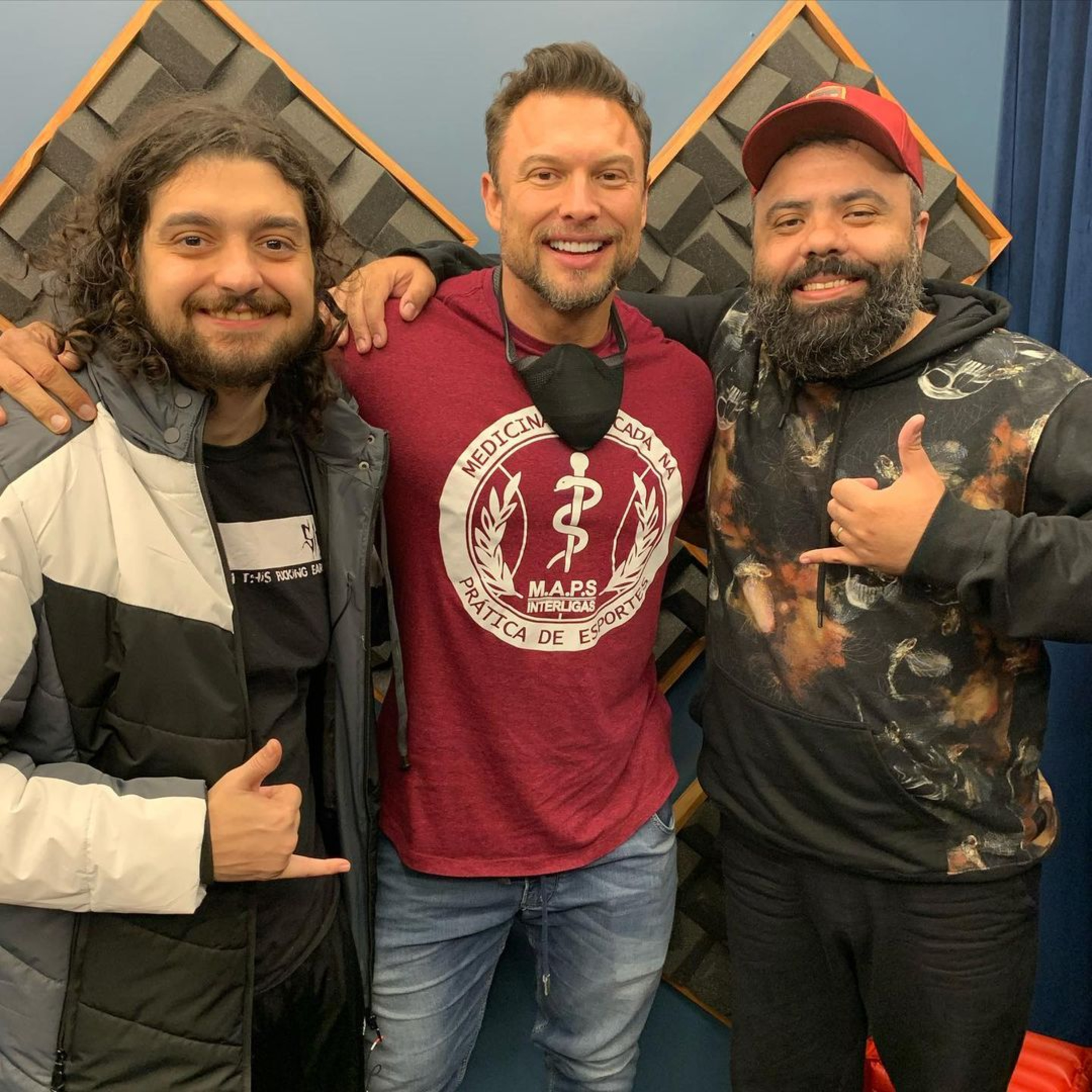 PAULO MUZY SE EMOCIONA E MONARK CHORA. episode artwork