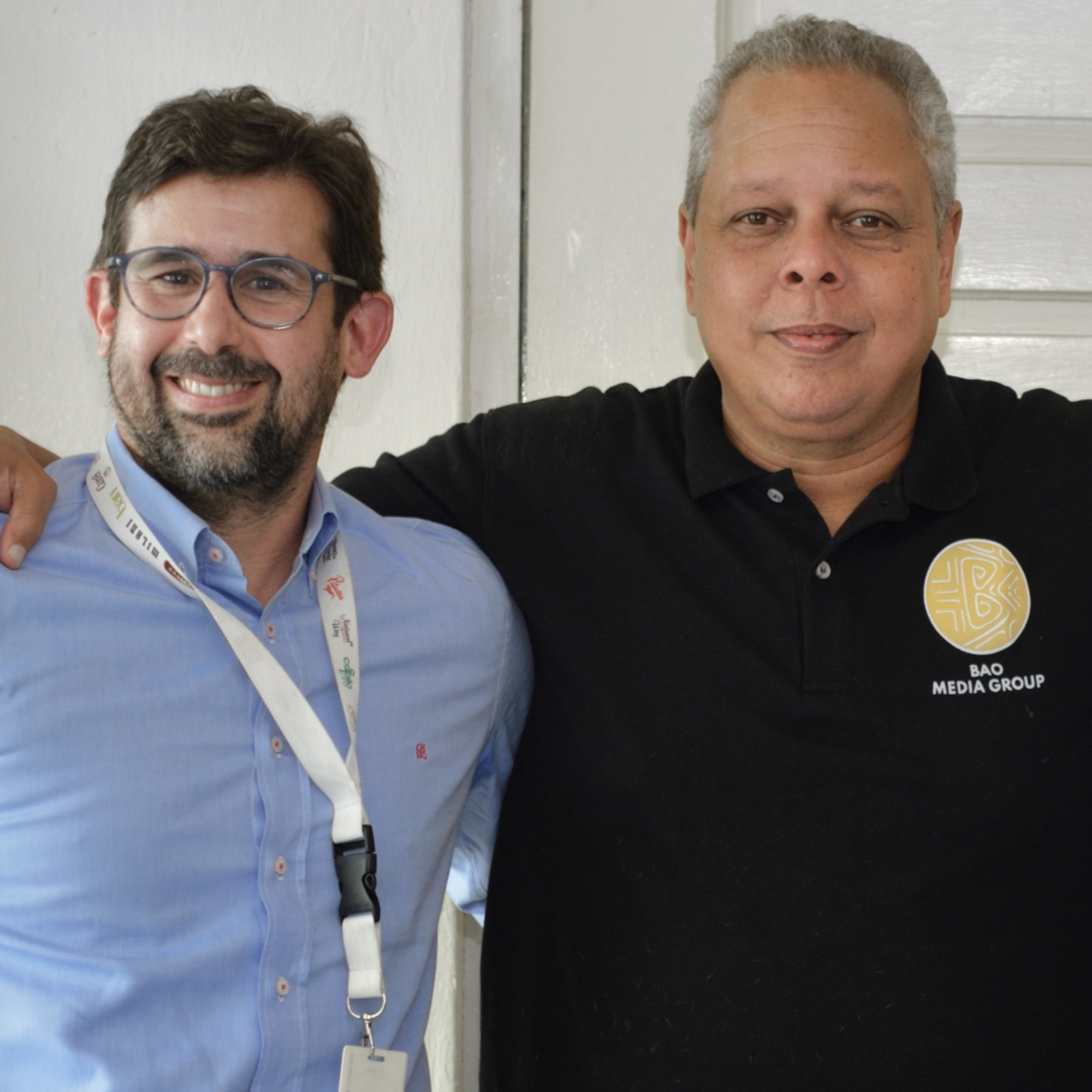 José Luis Thomas y Oscar Oviedo  episode artwork