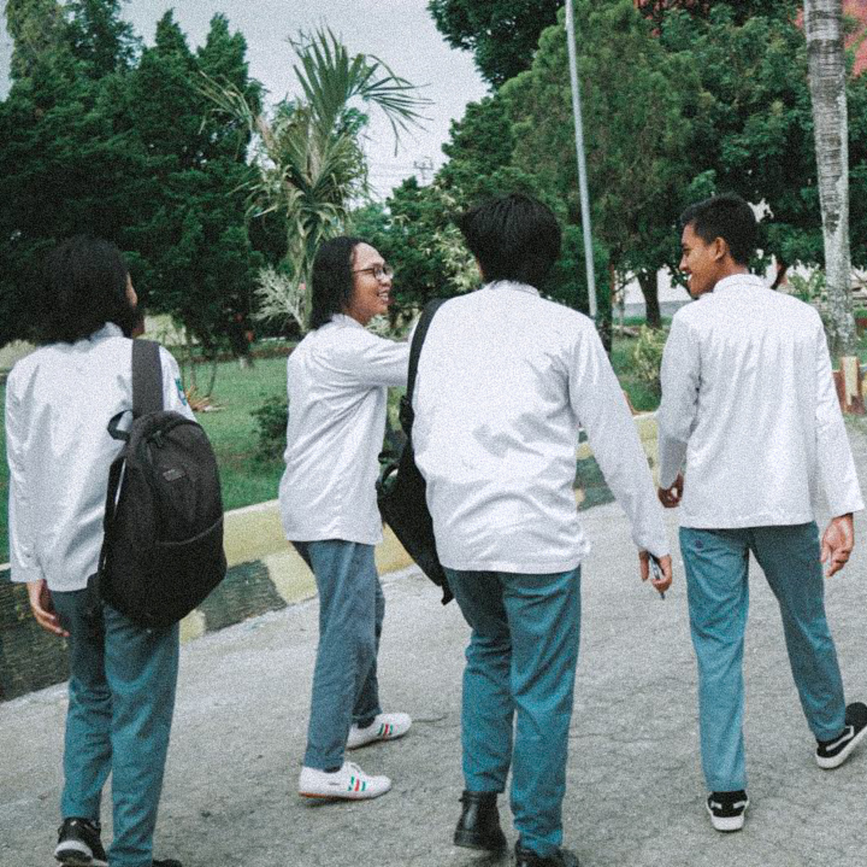HIBRIDA. (Hiburan Diri Brian & Darmawan)