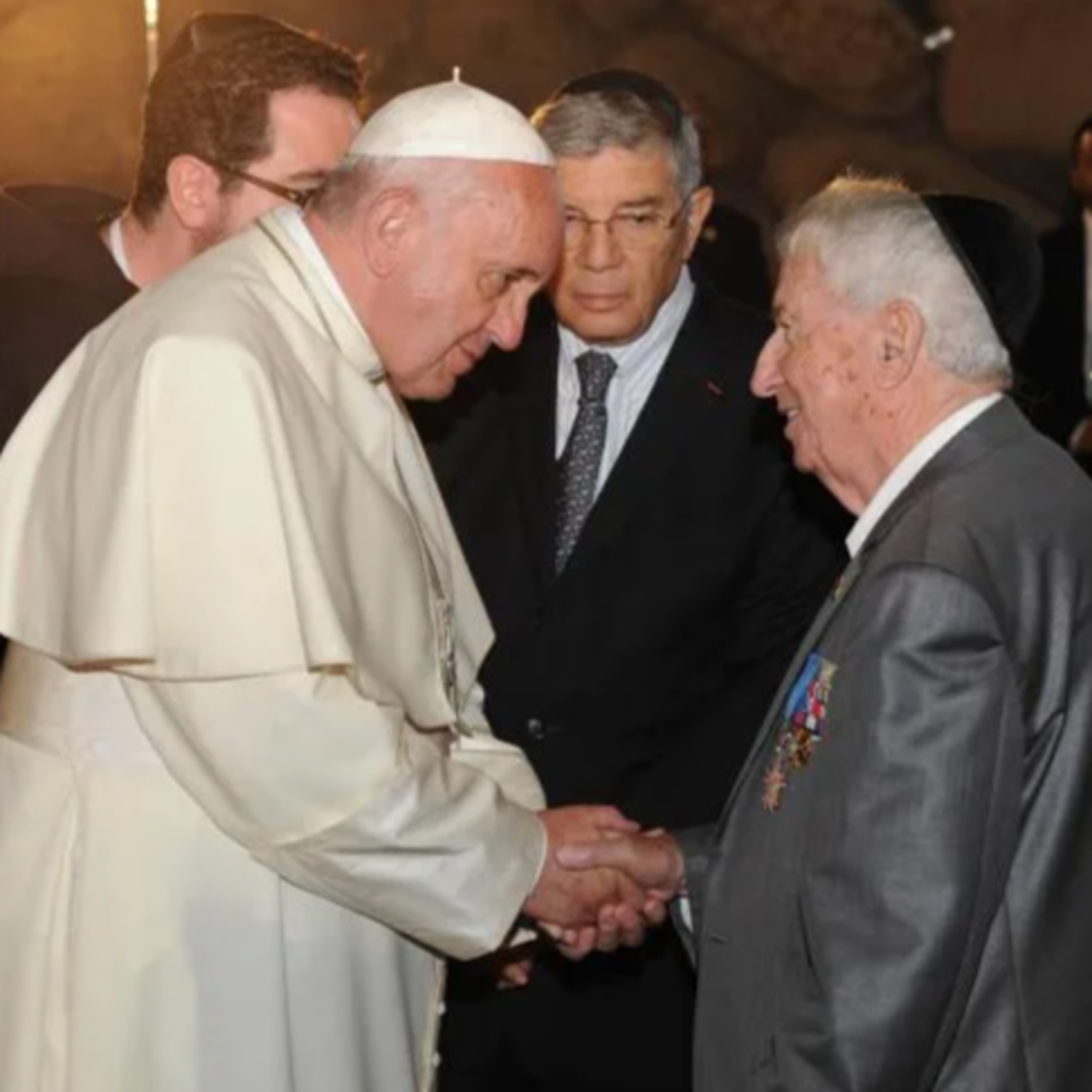 The Vatican and the Rothschild sitting in a tree...K.I.S.S.I.N.G episode artwork