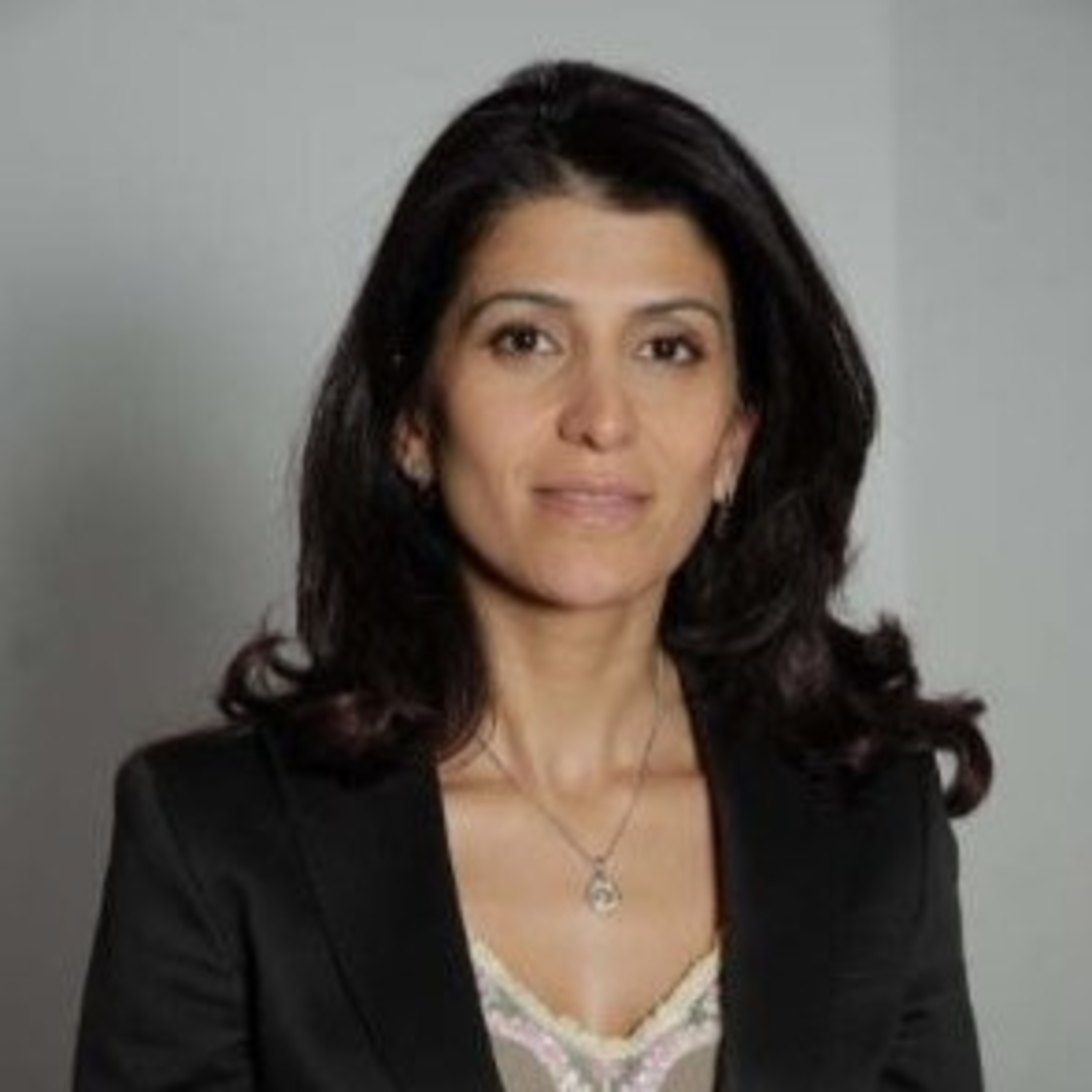 Dana Adnani: From Corporate Public Relations to Entrepreneur - Episode 79