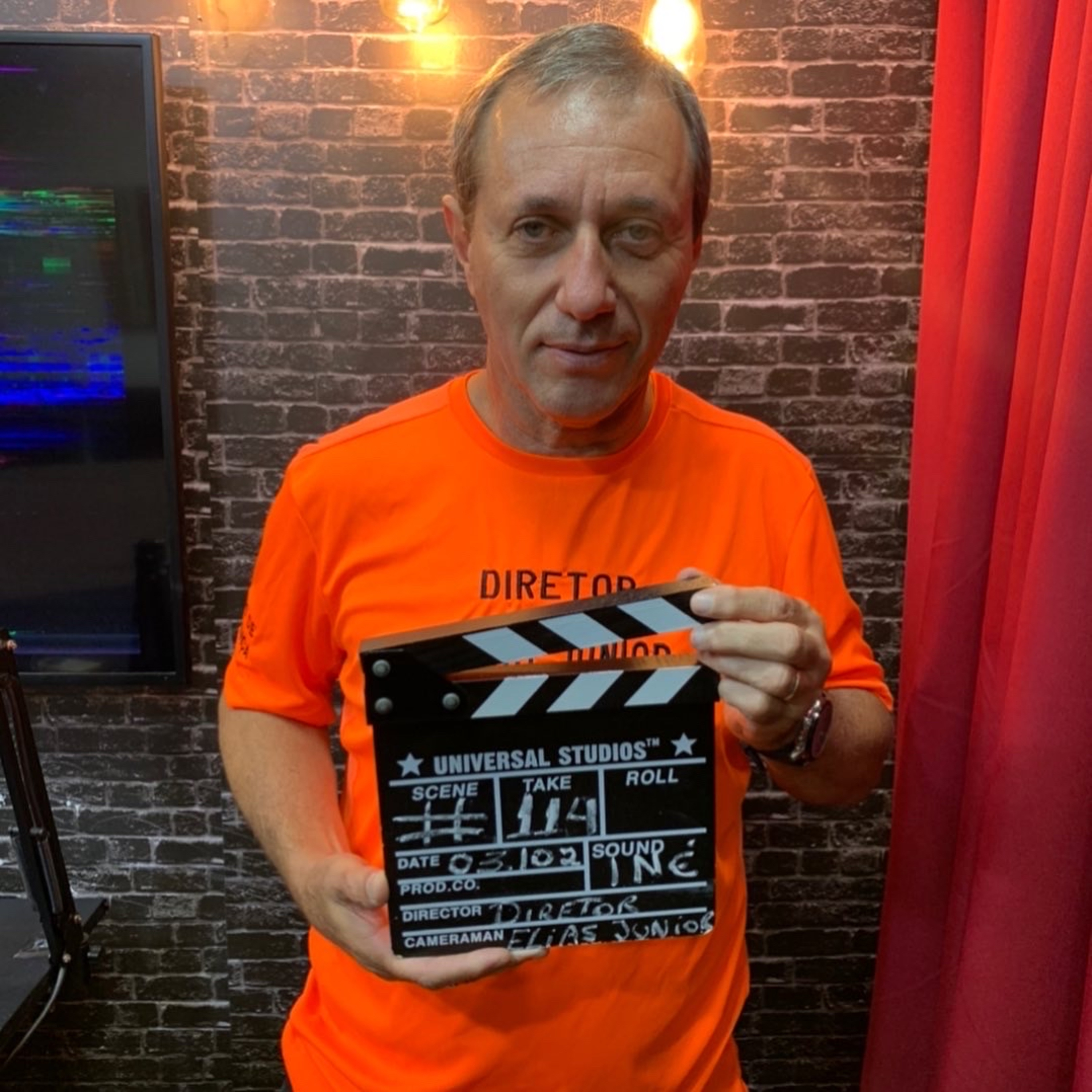 ELIAS JÚNIOR - DIRETOR - ROTA NO COMANDO - Isto Não É #114 episode artwork